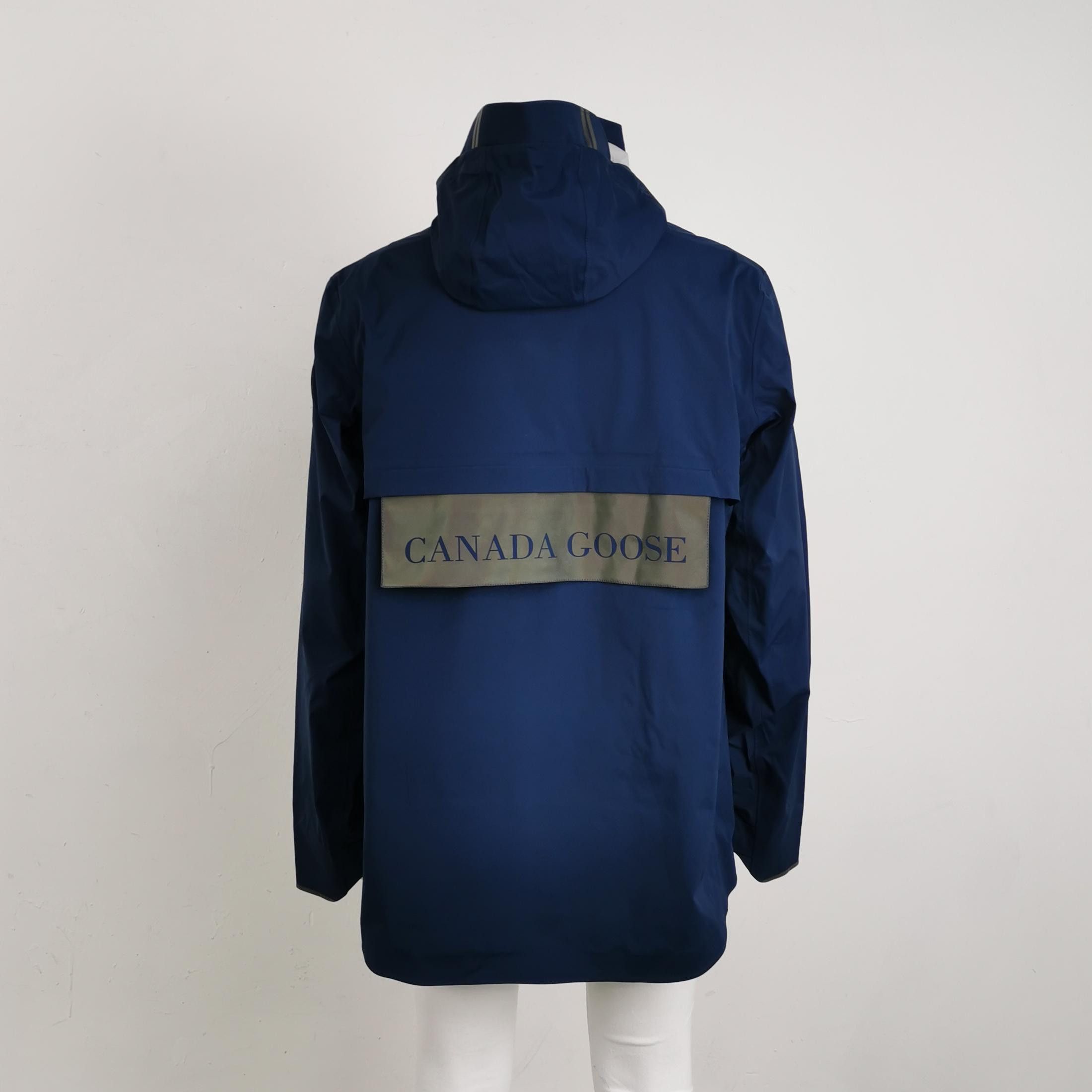 Canada Goose Canada Goose Back Logo Hooded Jacket XL Size US XL / EU 56 / 4 - 3 Thumbnail