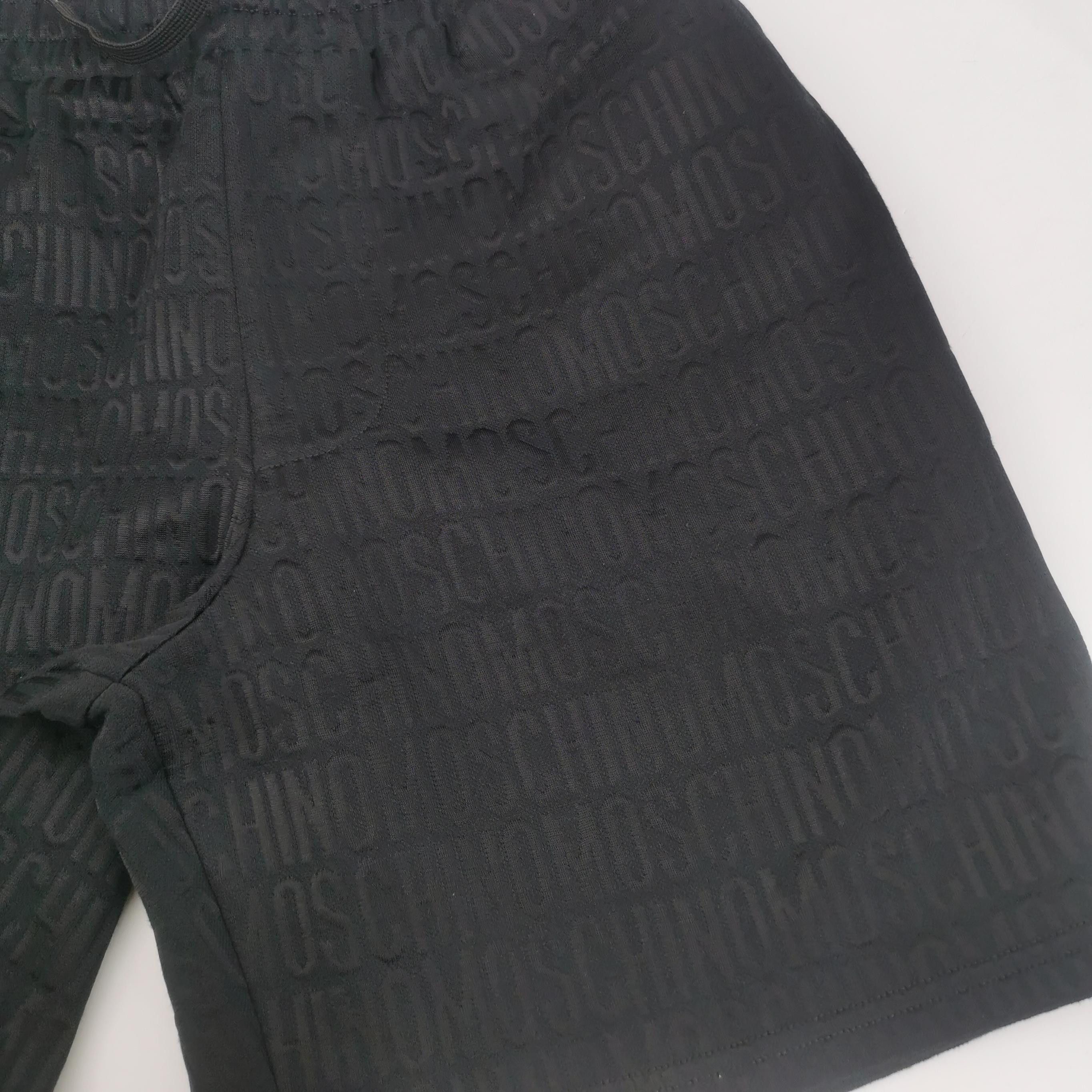 Moschino Moschino Logo Textured Shorts Size 34 Size US 34 / EU 50 - 4 Thumbnail