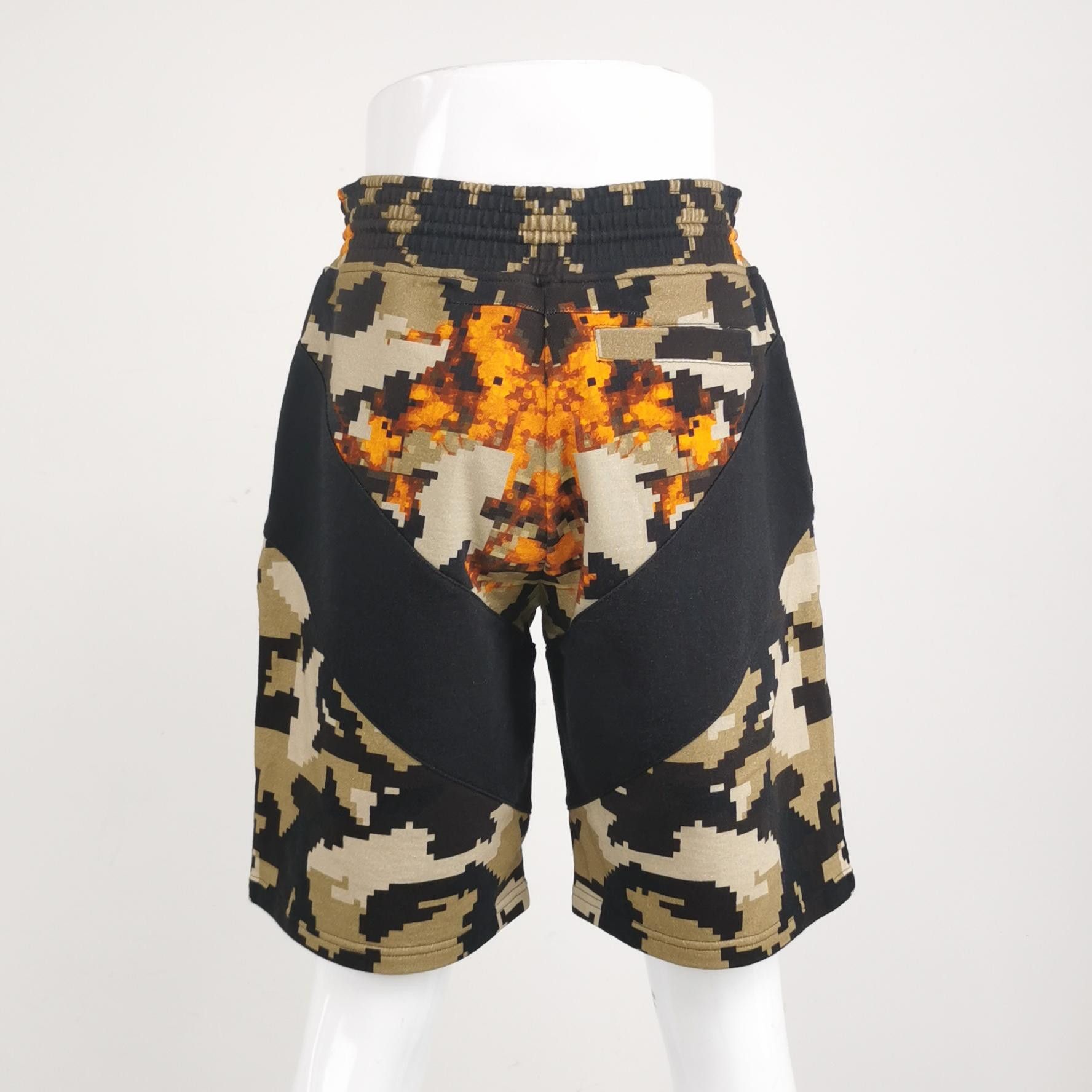 Givenchy Givenchy Digital Camo Cotton Shorts XS Size US 28 / EU 44 - 4 Thumbnail