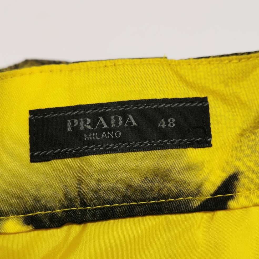 Prada Prada Re-Nylon Wolf Print Shorts Size 48 Size US 32 / EU 48 - 6 Thumbnail
