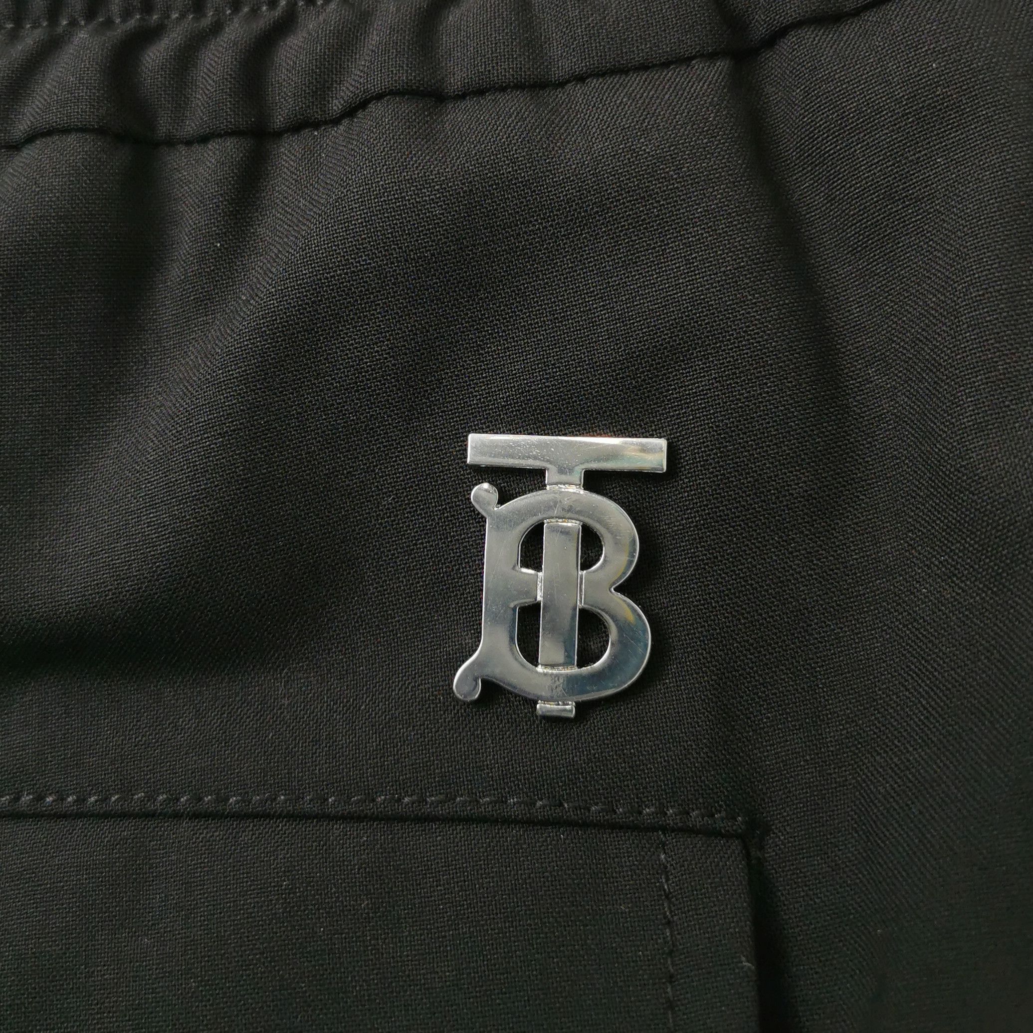 Burberry Burberry TB Logo Wool Cargo Shorts Size 52 Size US 36 / EU 52 - 4 Thumbnail