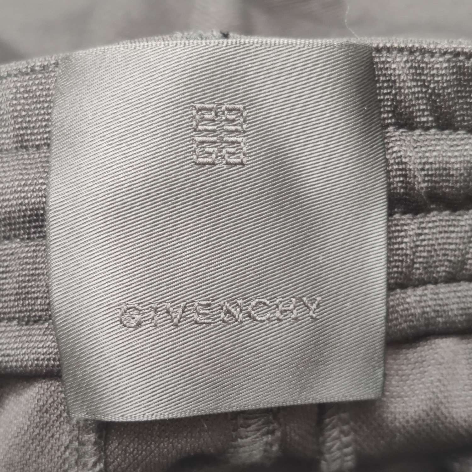 Givenchy Givenchy Logo Side Stripe Shorts Size S Size US 30 / EU 46 - 6 Thumbnail