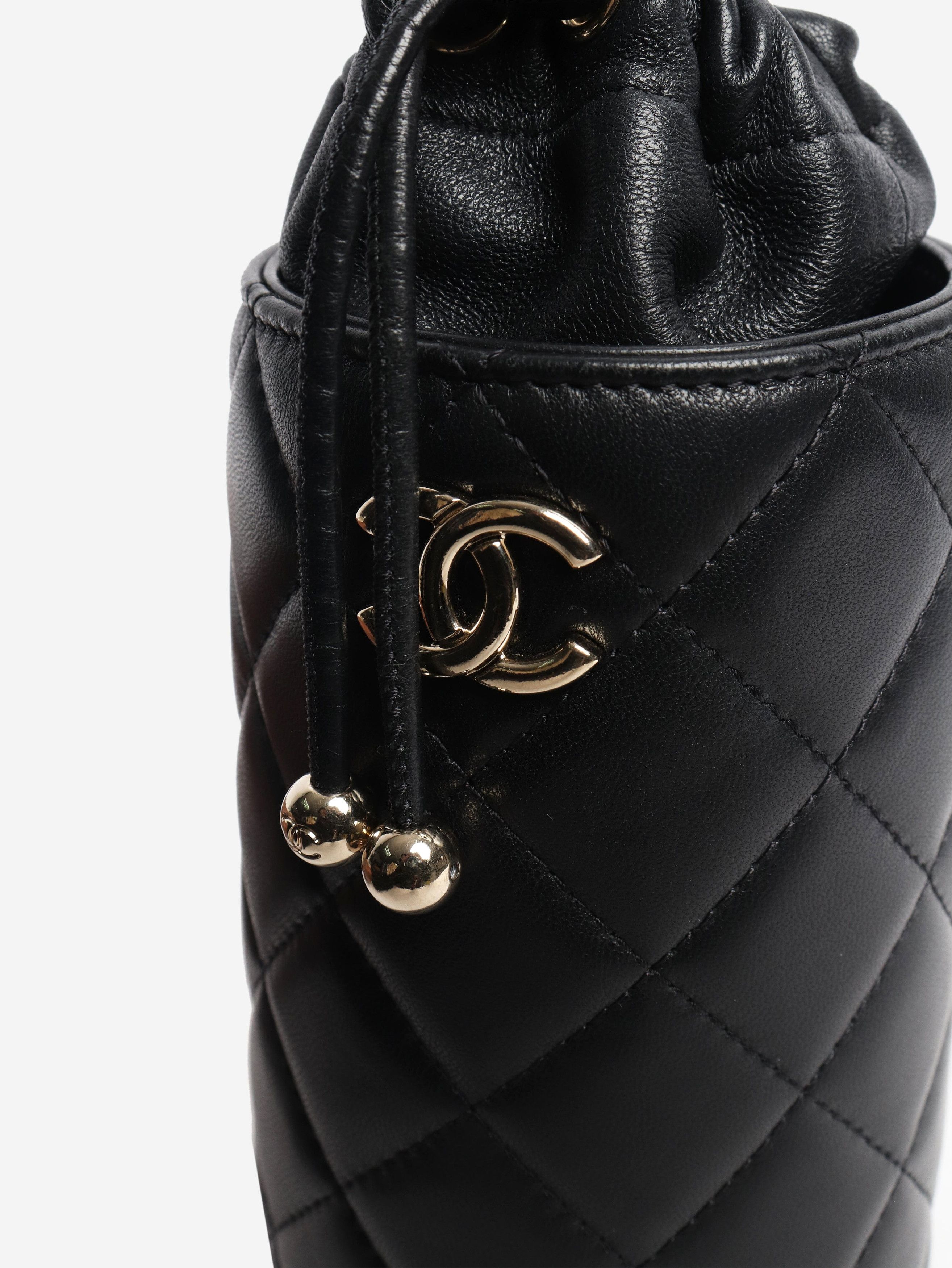 Chanel Black 2021 quilted leather bucket bag Size ONE SIZE - 7 Thumbnail