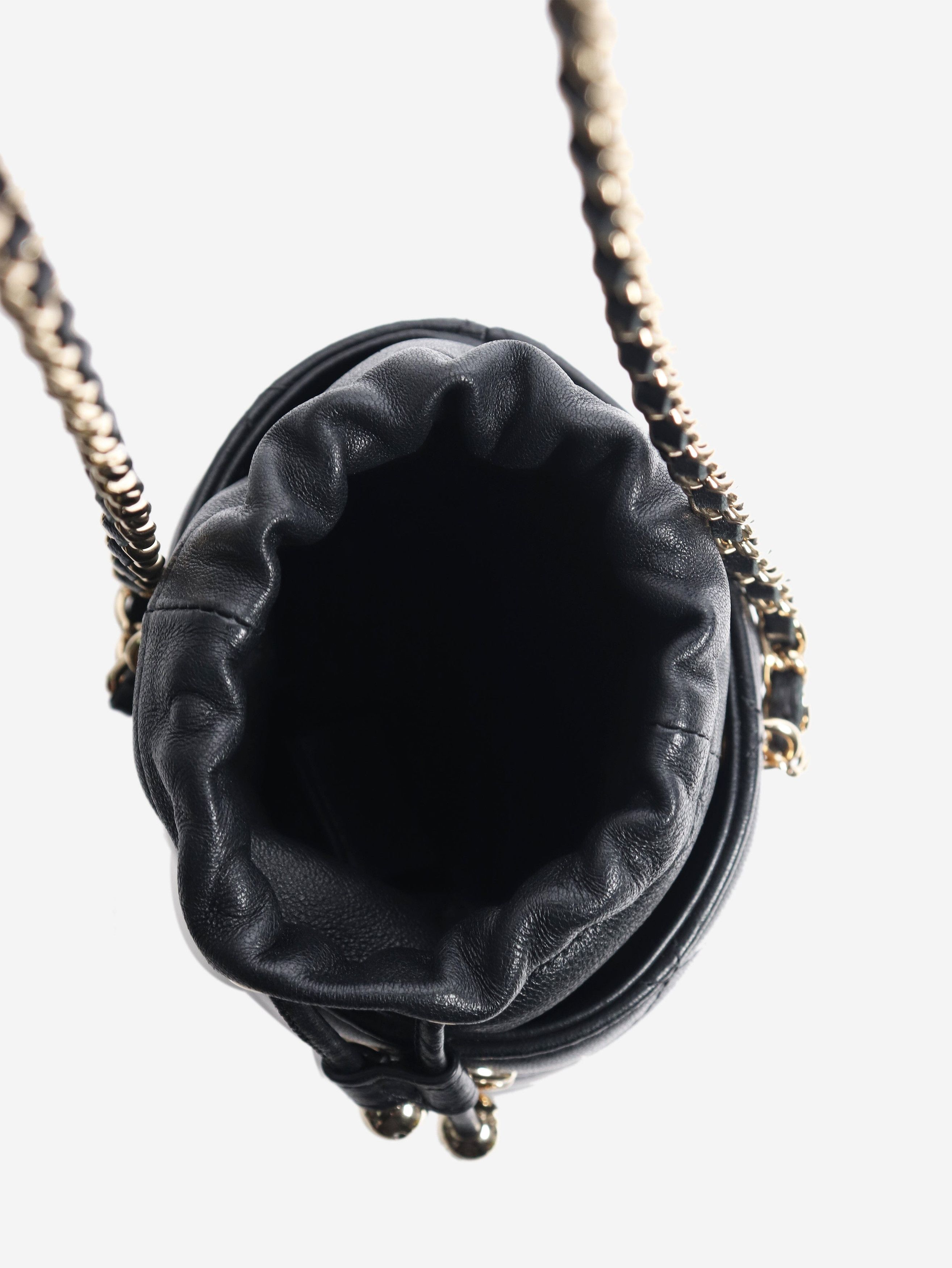 Chanel Black 2021 quilted leather bucket bag Size ONE SIZE - 5 Thumbnail