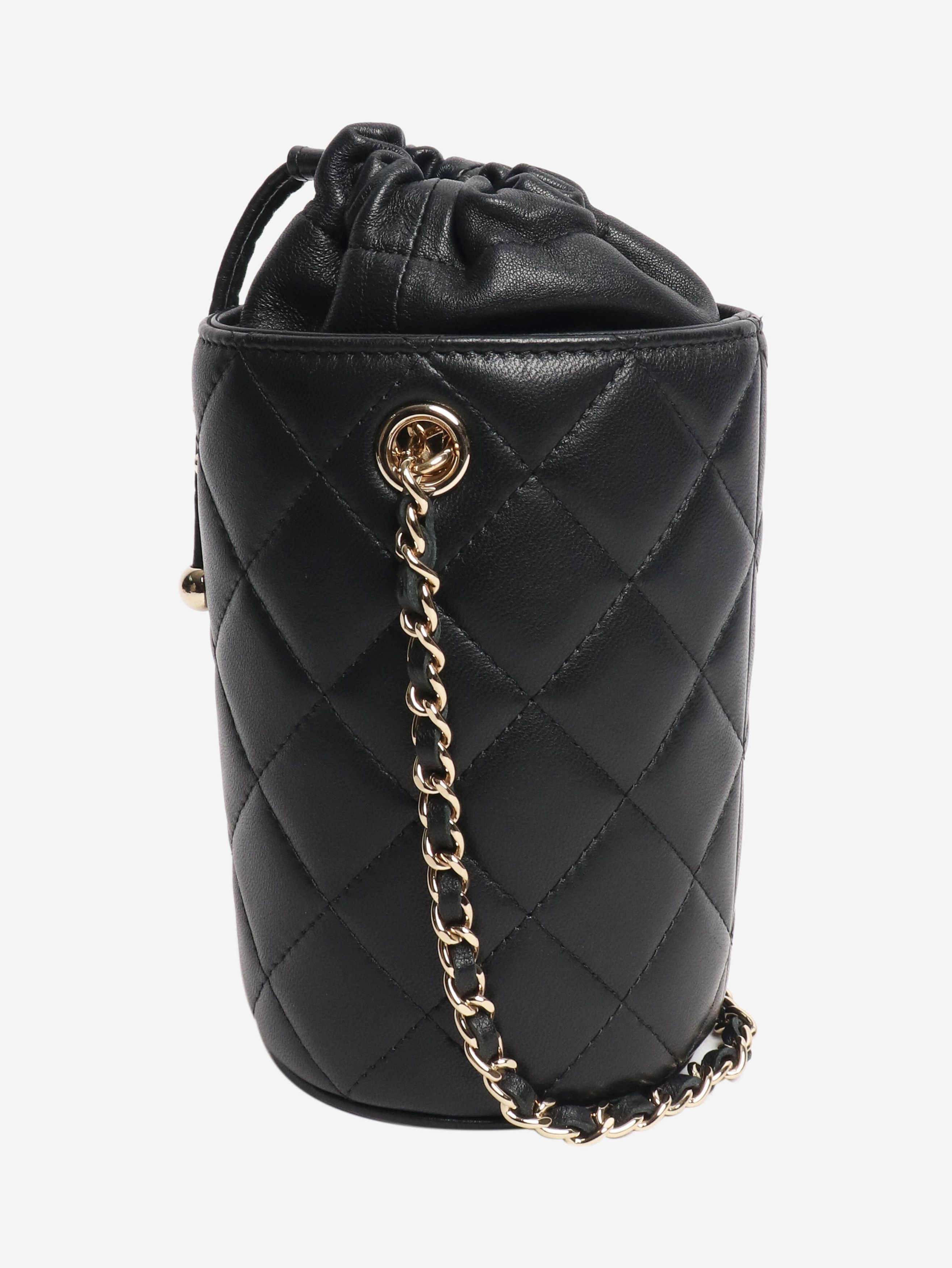 Chanel Black 2021 quilted leather bucket bag Size ONE SIZE - 3 Thumbnail