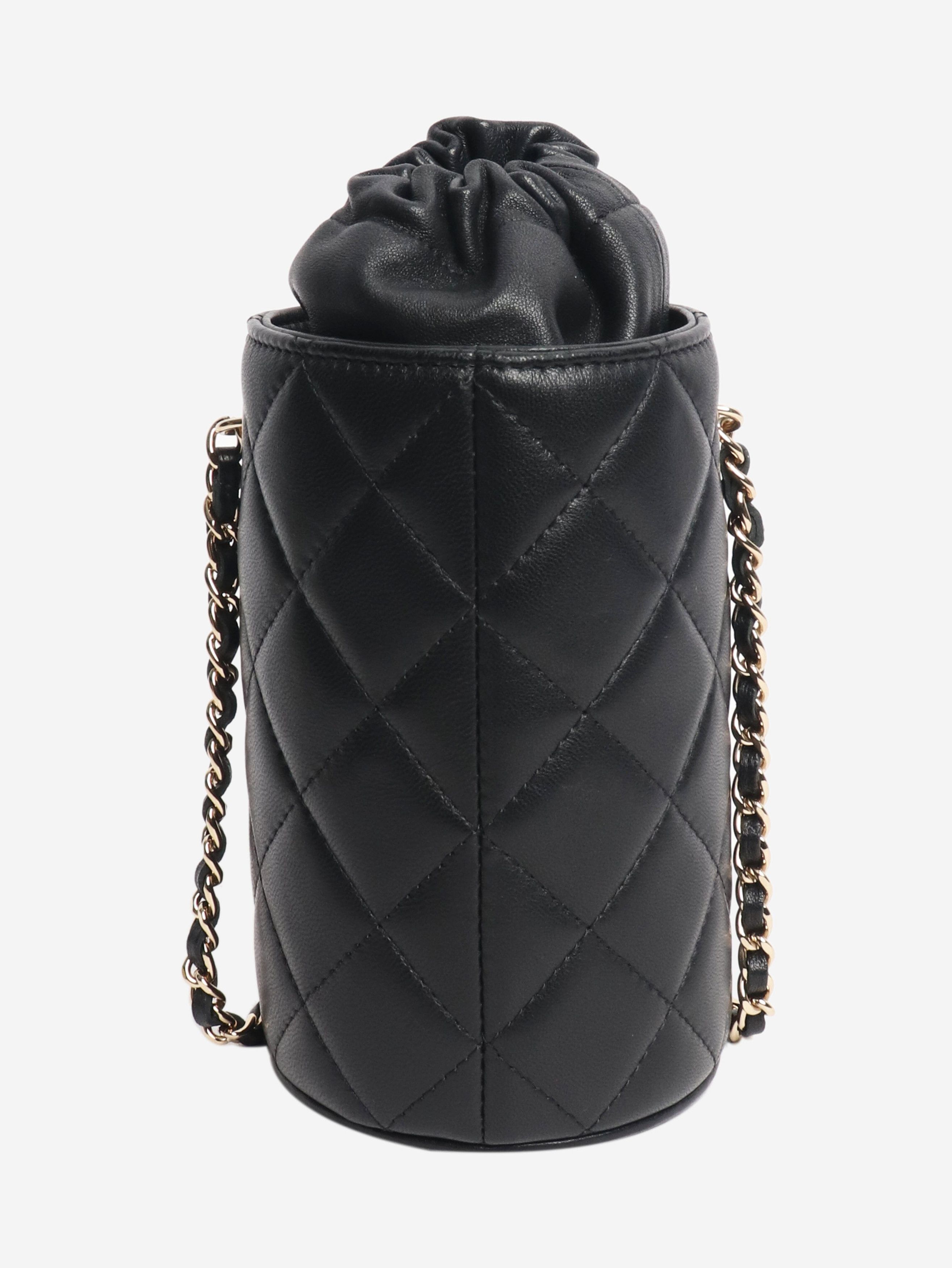 Chanel Black 2021 quilted leather bucket bag Size ONE SIZE - 4 Thumbnail