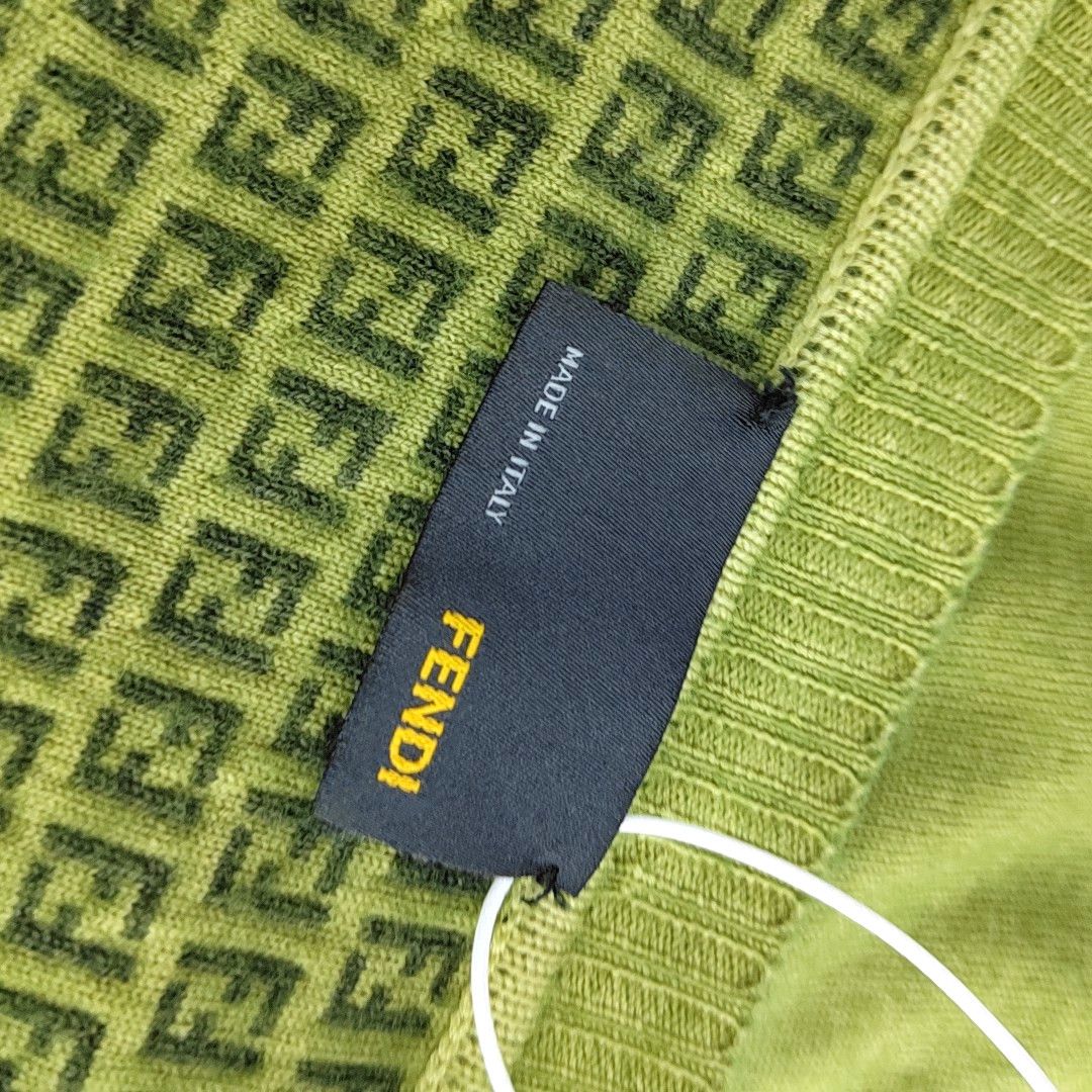 Fendi Fendi Green Wool V-Neck Sweater 50 Size US M / EU 48-50 / 2 - 7 Thumbnail