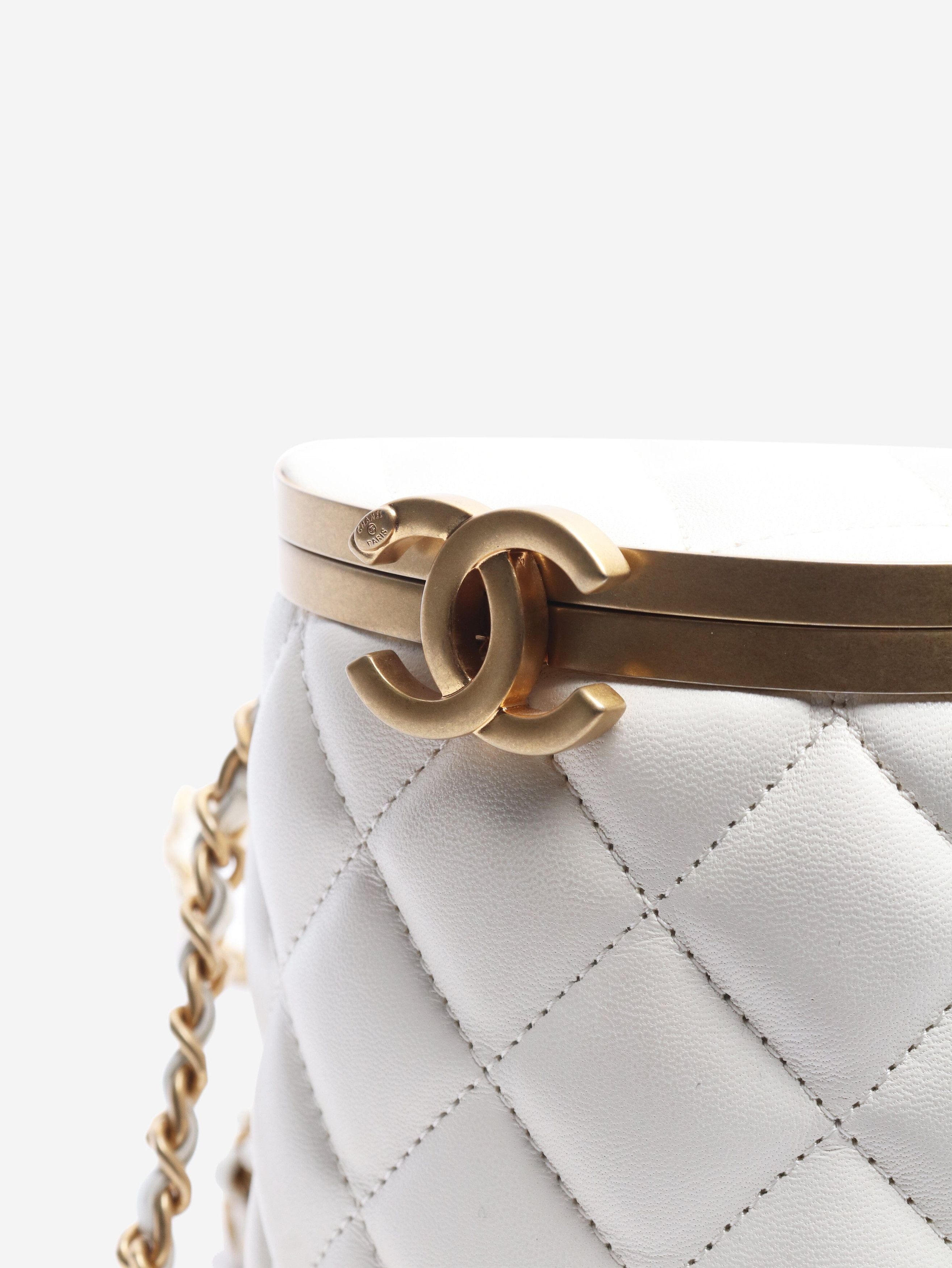 Chanel Cream quilted Crown Box crossbody bag Size ONE SIZE - 5 Thumbnail