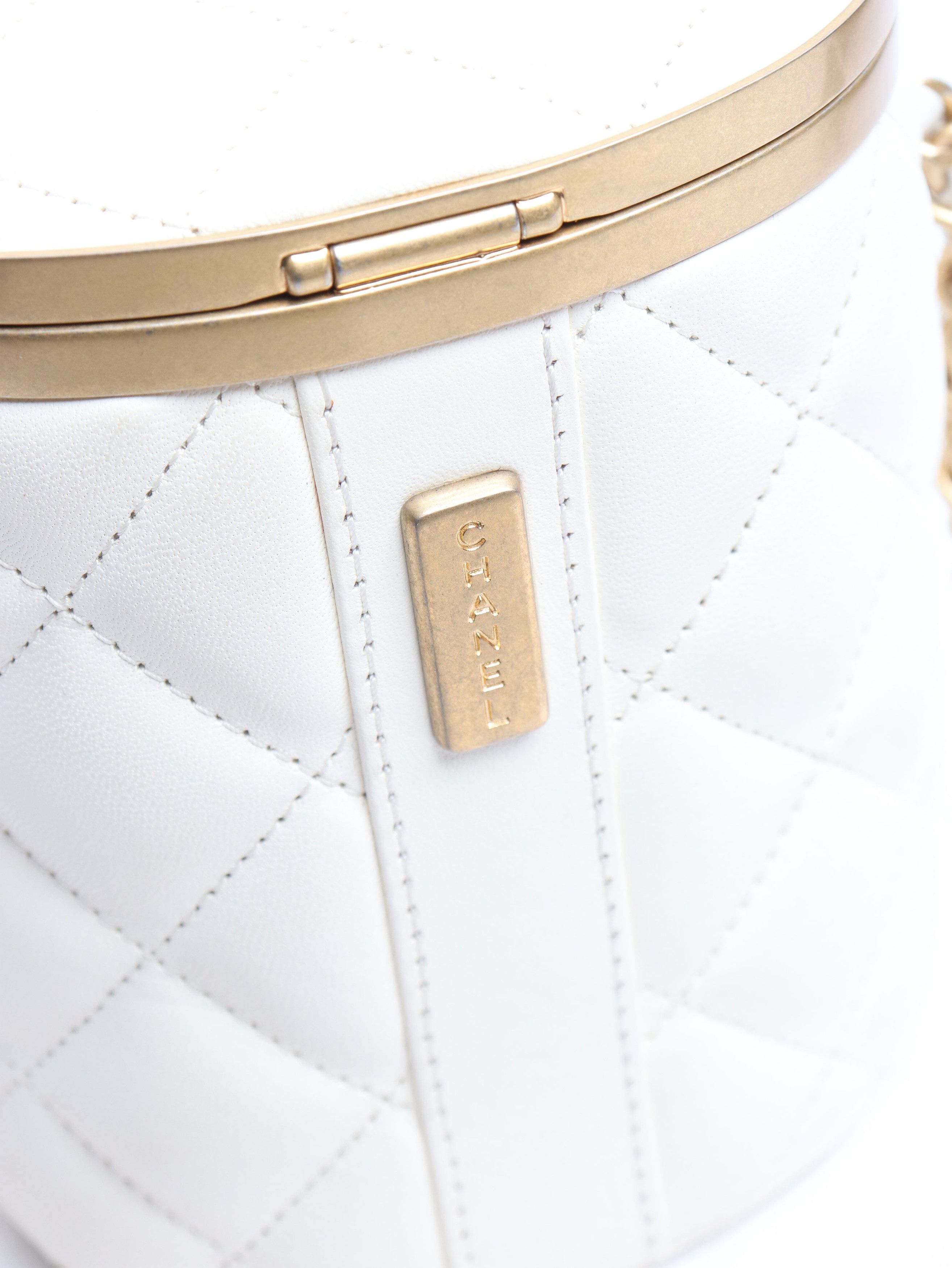 Chanel Cream quilted Crown Box crossbody bag Size ONE SIZE - 7 Thumbnail