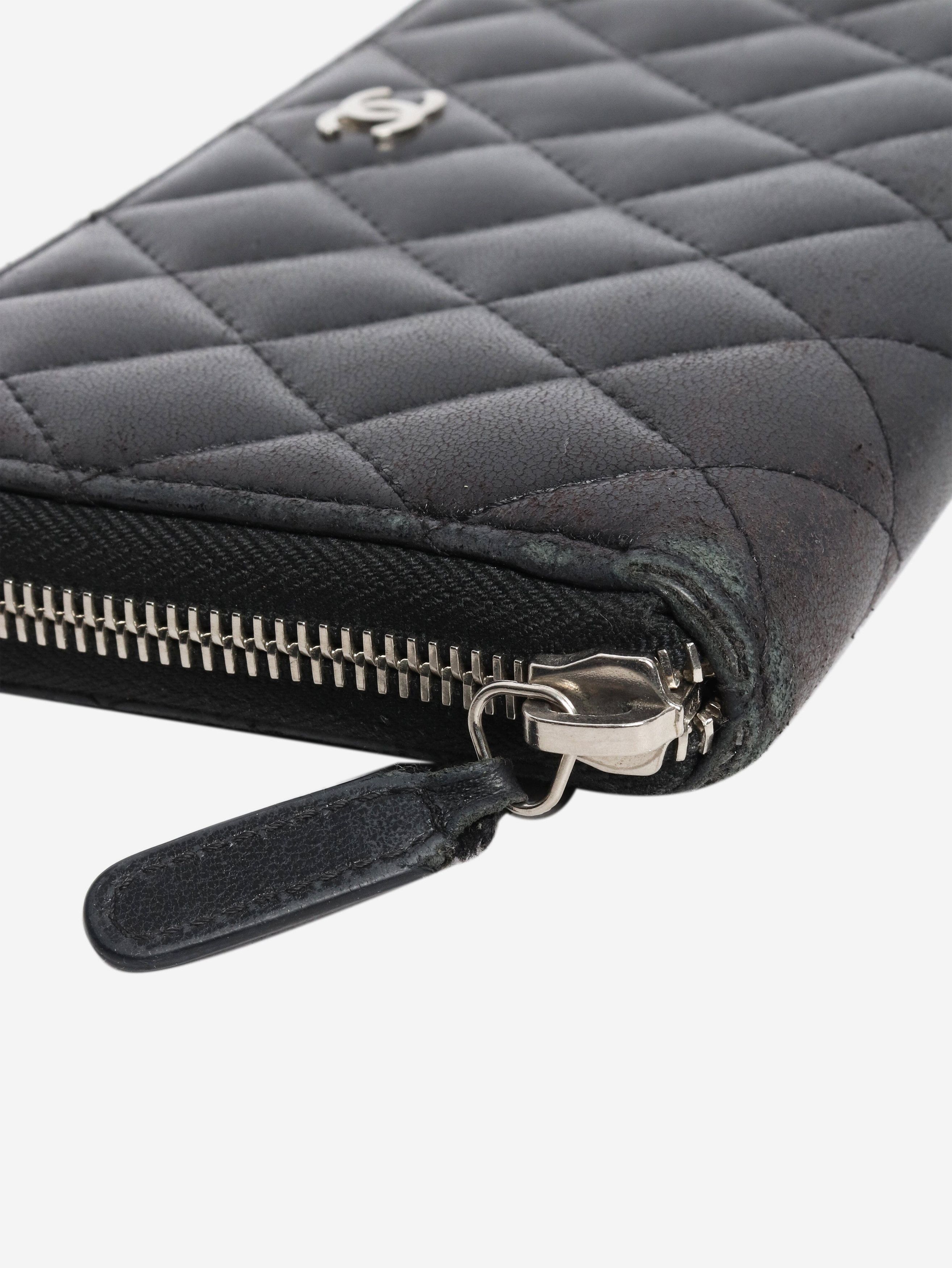 Other Black long quilted zip wallet Size ONE SIZE - 3 Thumbnail