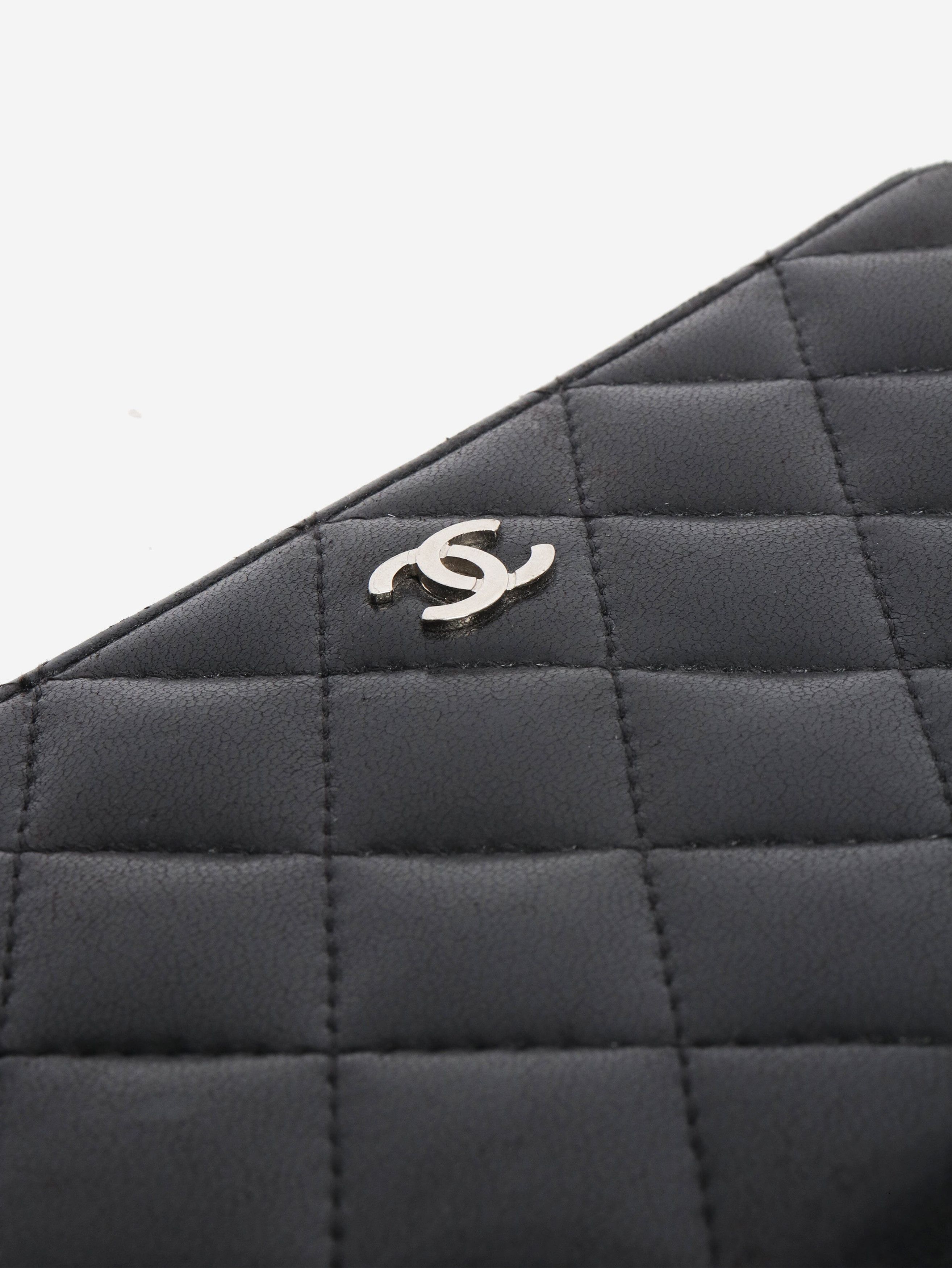 Other Black long quilted zip wallet Size ONE SIZE - 4 Thumbnail
