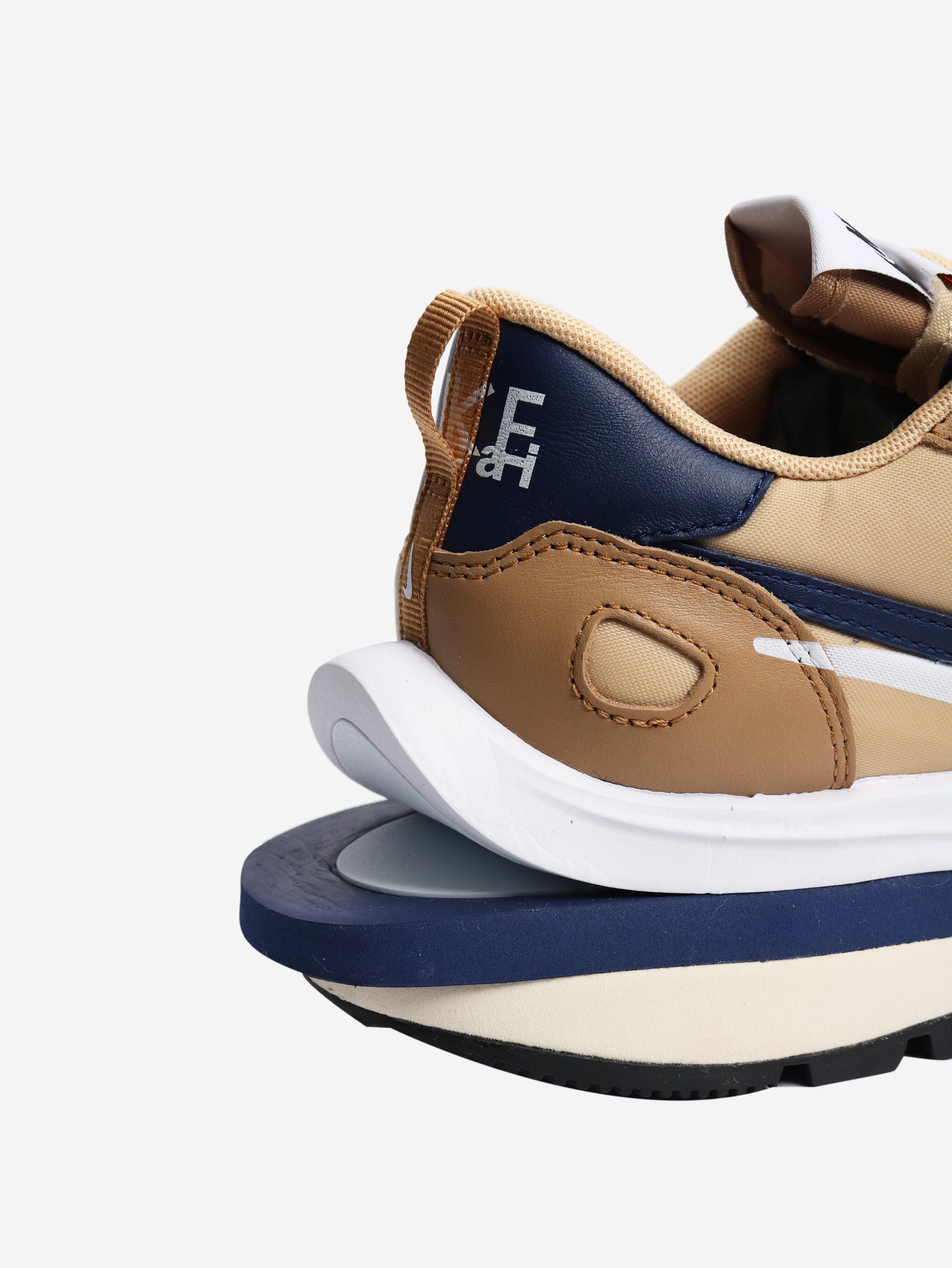 Sacai Neutral VaporWaffle trainers - EU 41 Size US 10 / IT 40 - 5 Thumbnail