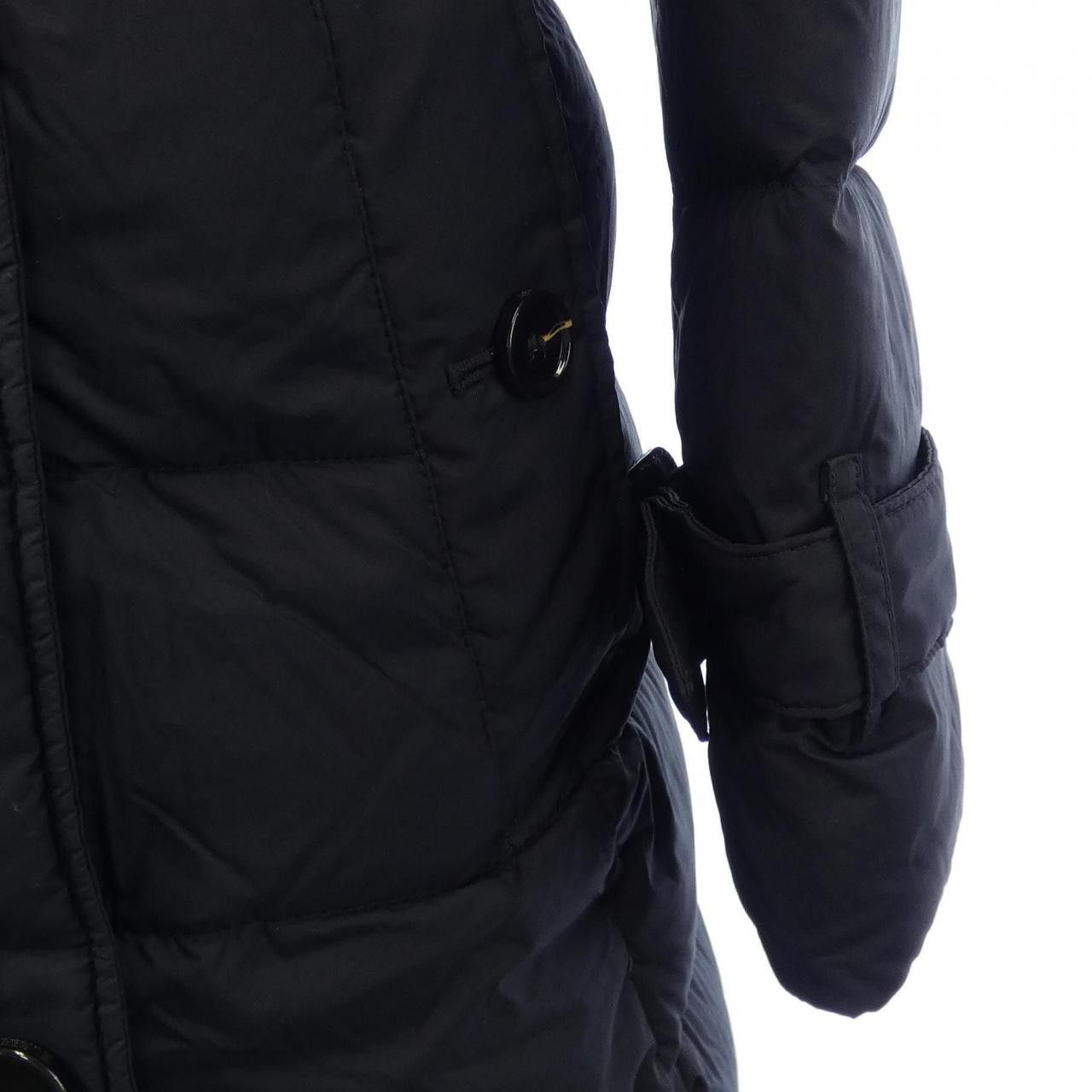 Burberry Burberry Burberry Down Coat Others Outerwear 80446801 DUTY FREE for USA Size ONE SIZE - 7 Thumbnail