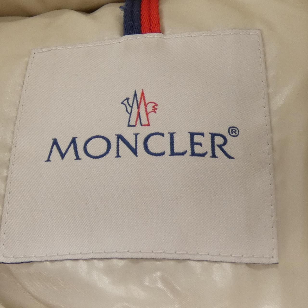 Moncler Moncler Moncler JOINVILLE Down Coat Others Outerwear JOINVILLE DUTY FREE for USA Size ONE SIZE - 5 Thumbnail
