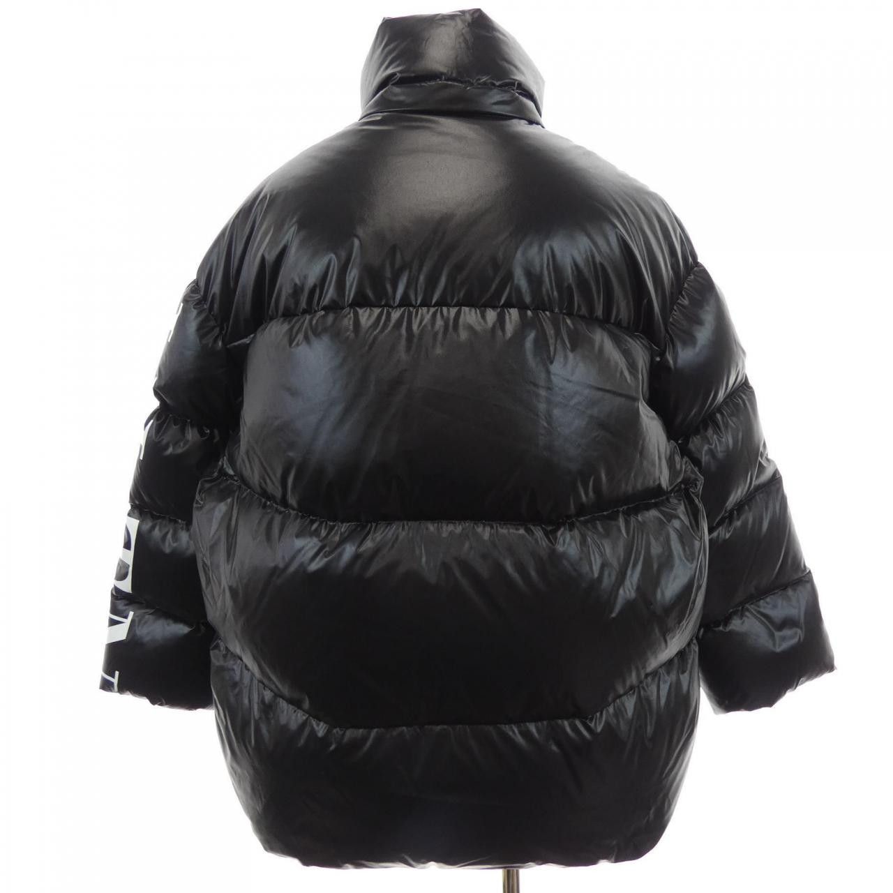 Valentino Valentino Valentino Down Jacket Textile Outerwear UB3CN01N5LE DUTY FREE for USA Size ONE SIZE - 2 Thumbnail