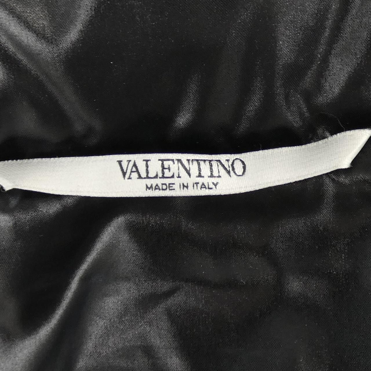 Valentino Valentino Valentino Down Jacket Textile Outerwear UB3CN01N5LE DUTY FREE for USA Size ONE SIZE - 5 Thumbnail