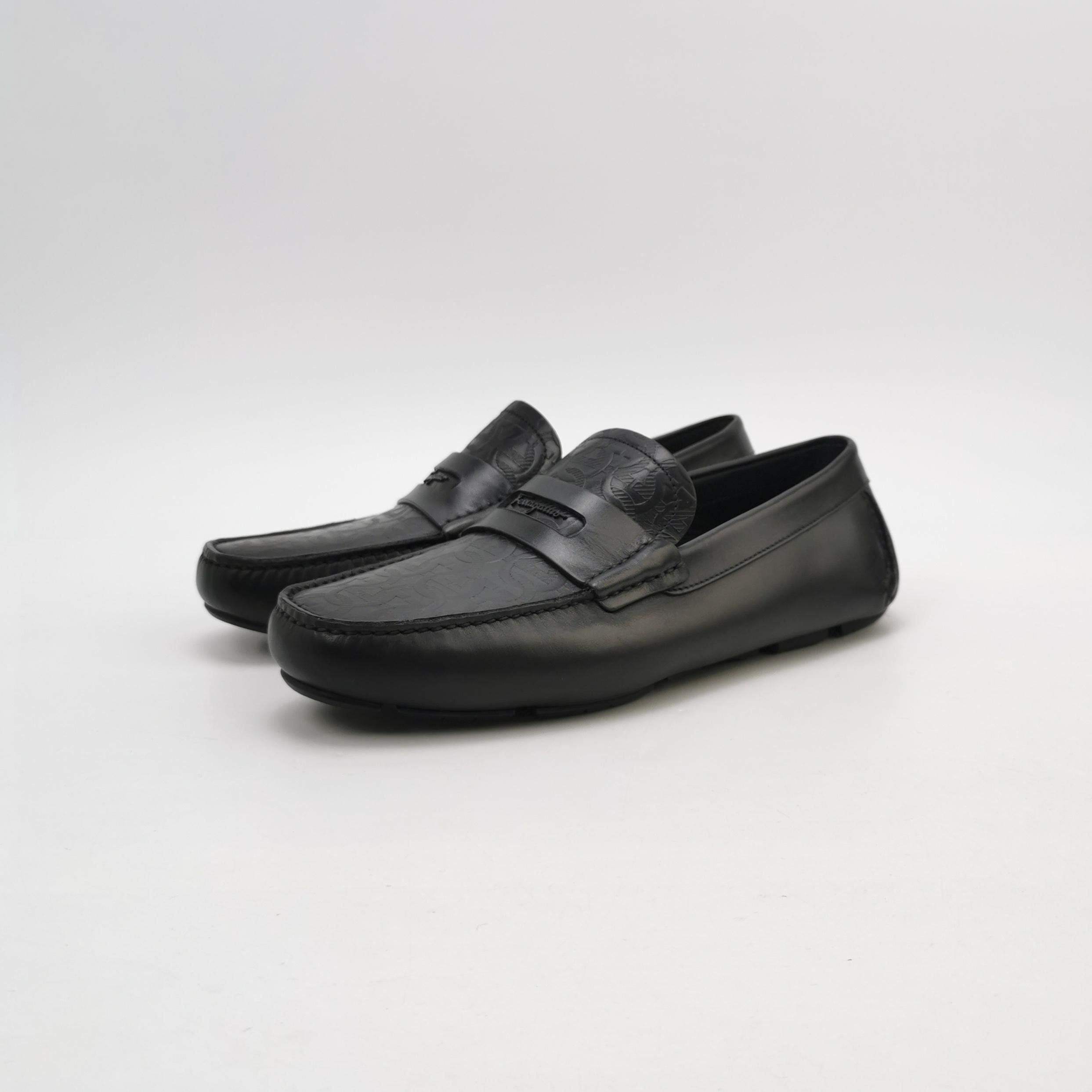 Salvatore Ferragamo Salvatore Ferragamo Gancini Embossed Loafers 7.5 Size US 7 / EU 40 - 3 Thumbnail