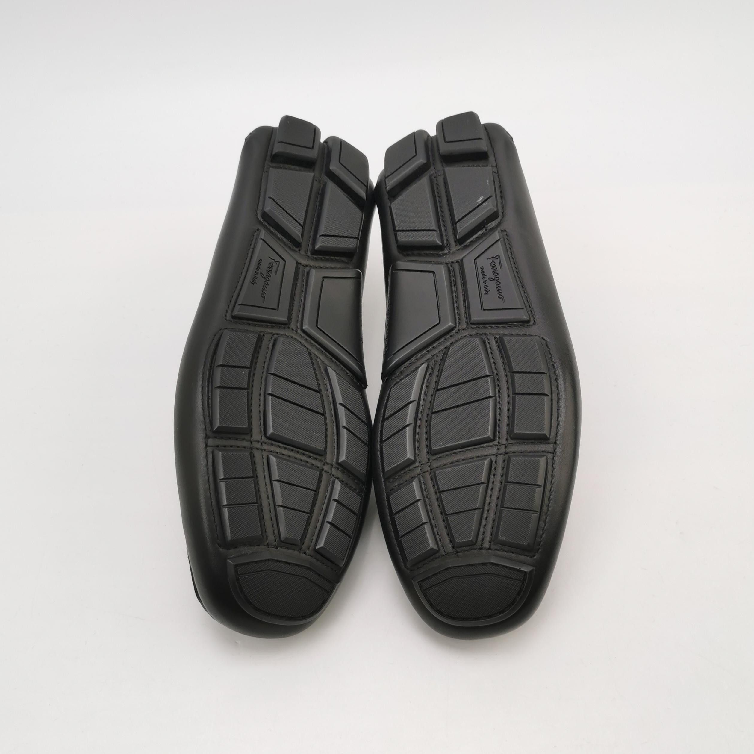 Salvatore Ferragamo Salvatore Ferragamo Gancini Embossed Loafers 7.5 Size US 7 / EU 40 - 6 Thumbnail