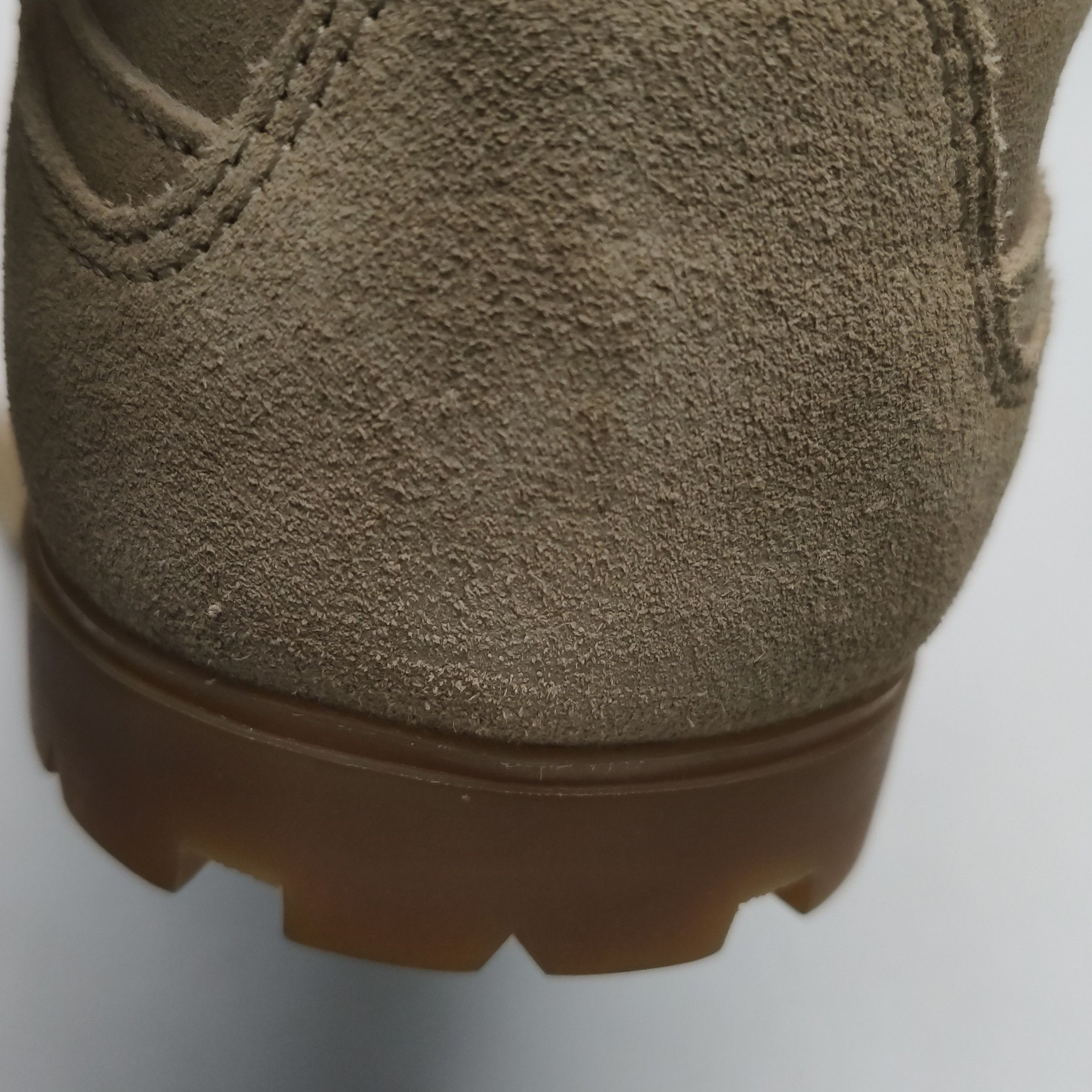 Prada Prada Suede Logo Sneakers 41.5 Size US 8 / EU 41 - 9 Thumbnail