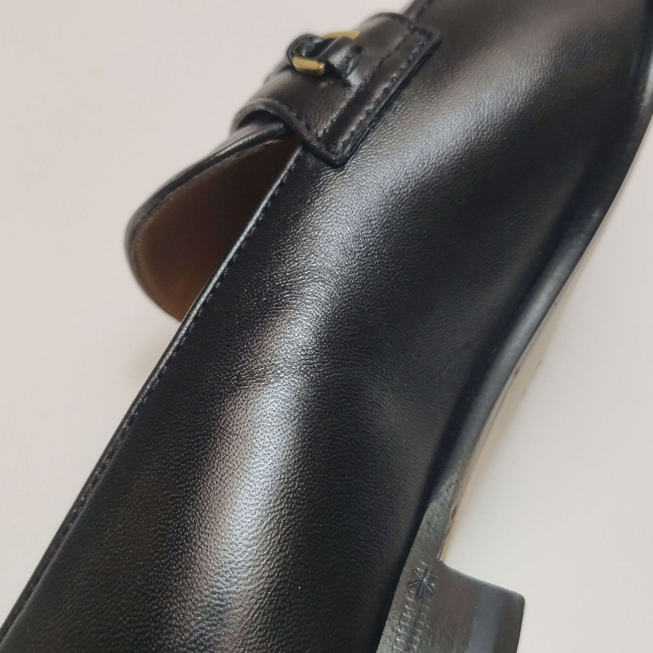 Gucci Gucci Interlocking G Leather Loafers 5.5 Size US 6 / EU 39 - 12 Thumbnail