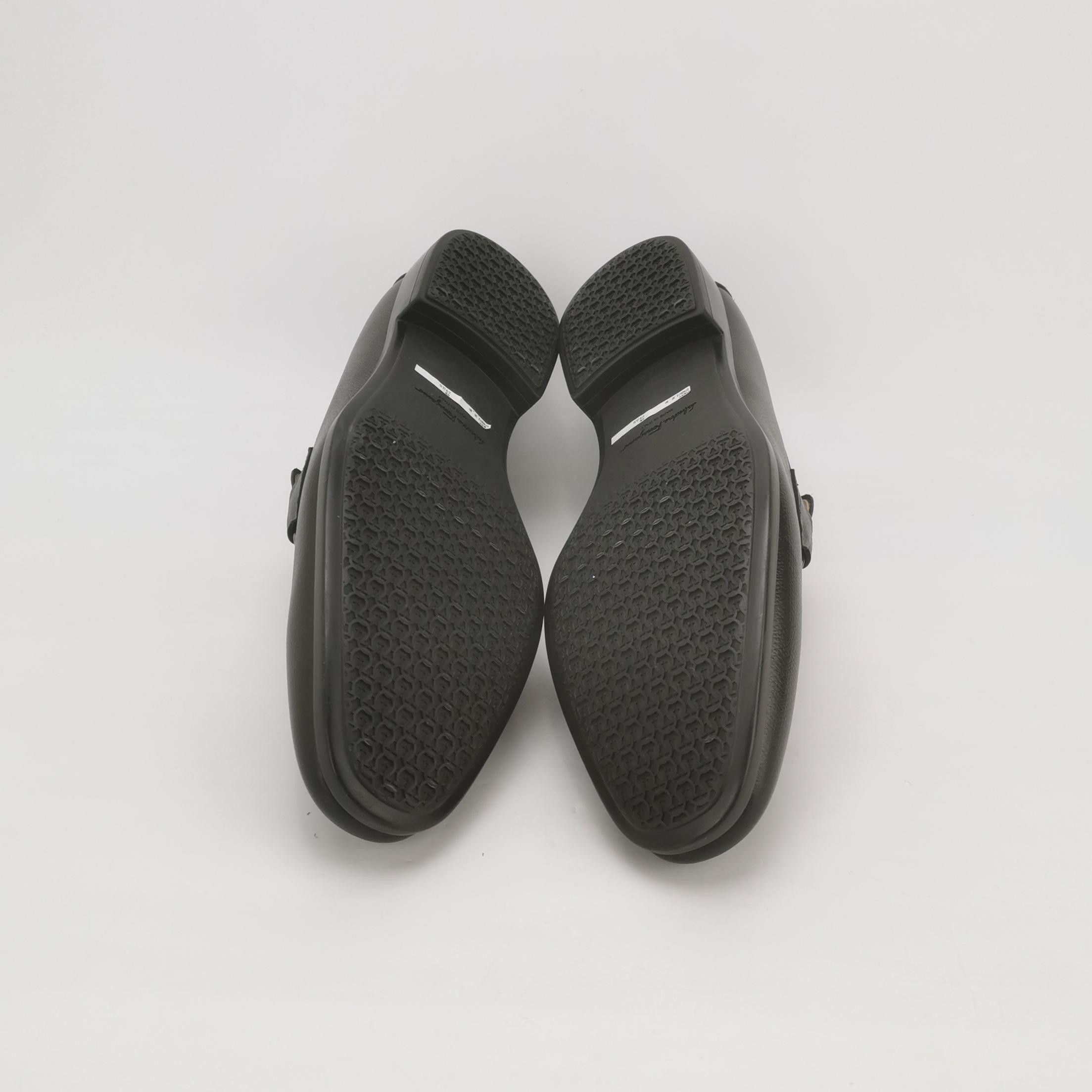 Salvatore Ferragamo Salvatore Ferragamo Gancini Bit Leather Loafers US 9 Size US 10 / EU 43 - 5 Thumbnail