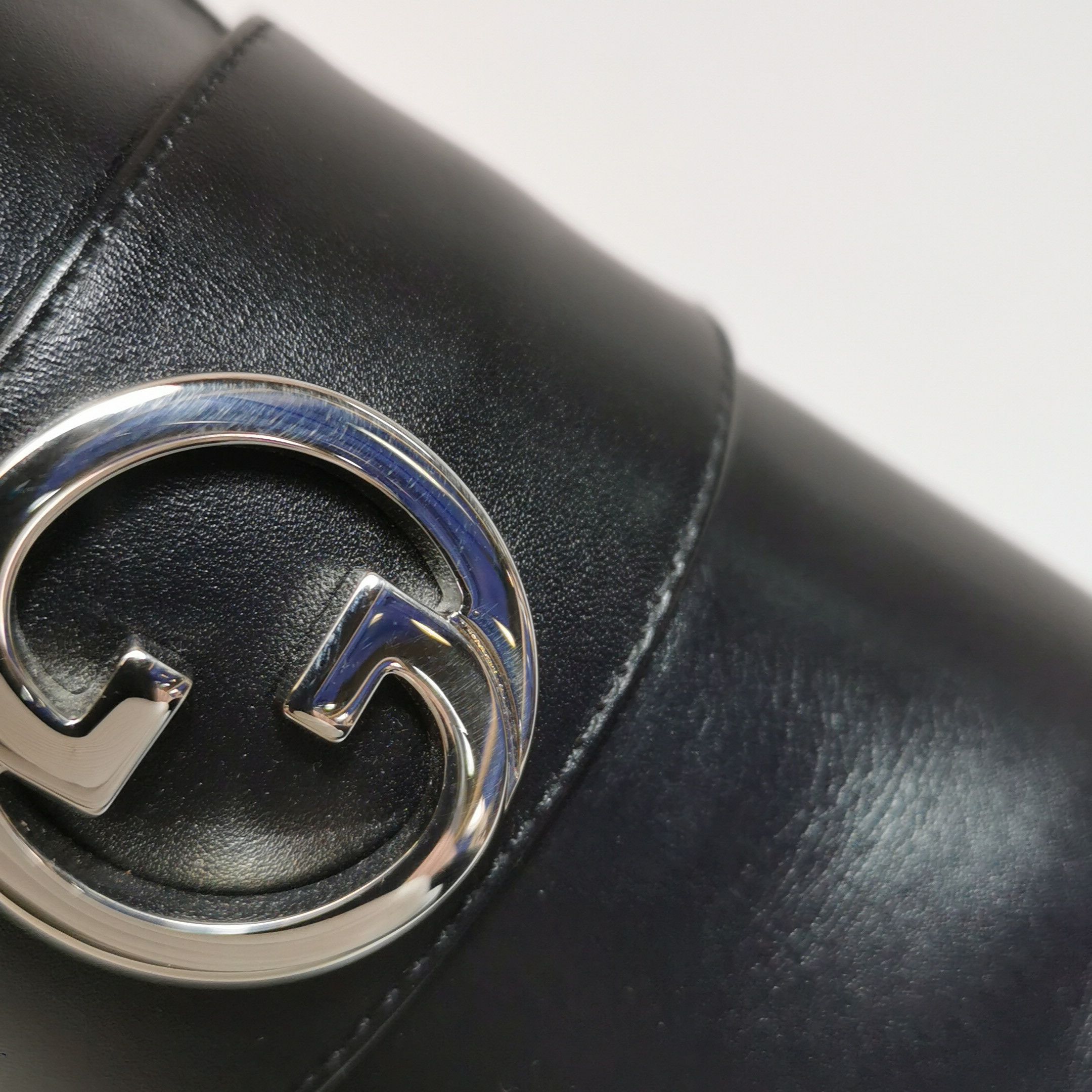 Gucci Gucci Interlocking G Leather Loafers 42 Size US 9 / EU 42 - 8 Thumbnail