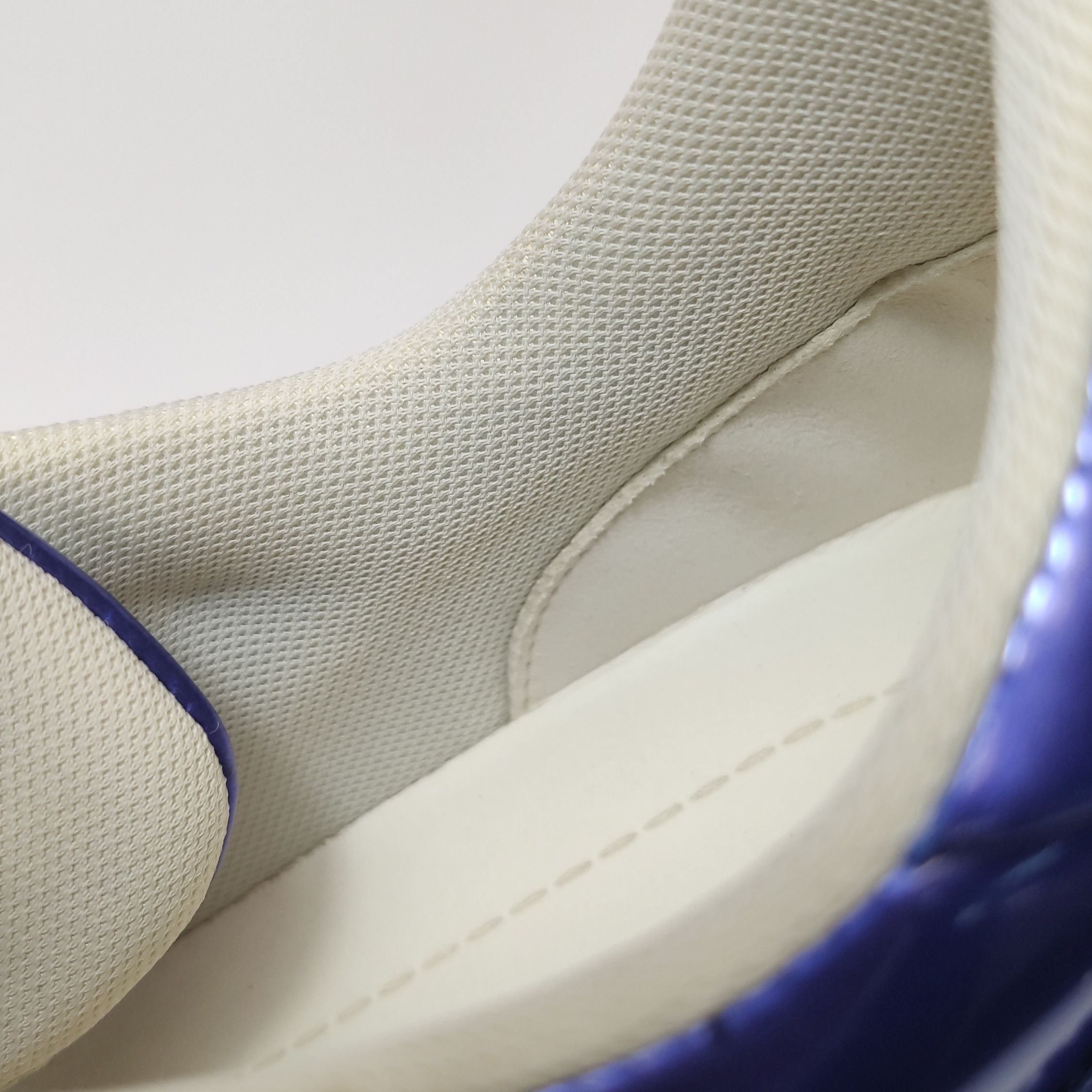 Salvatore Ferragamo Salvatore Ferragamo Metallic Blue Low-Top Sneakers 41.5 Size US 8 / EU 41 - 9 Thumbnail