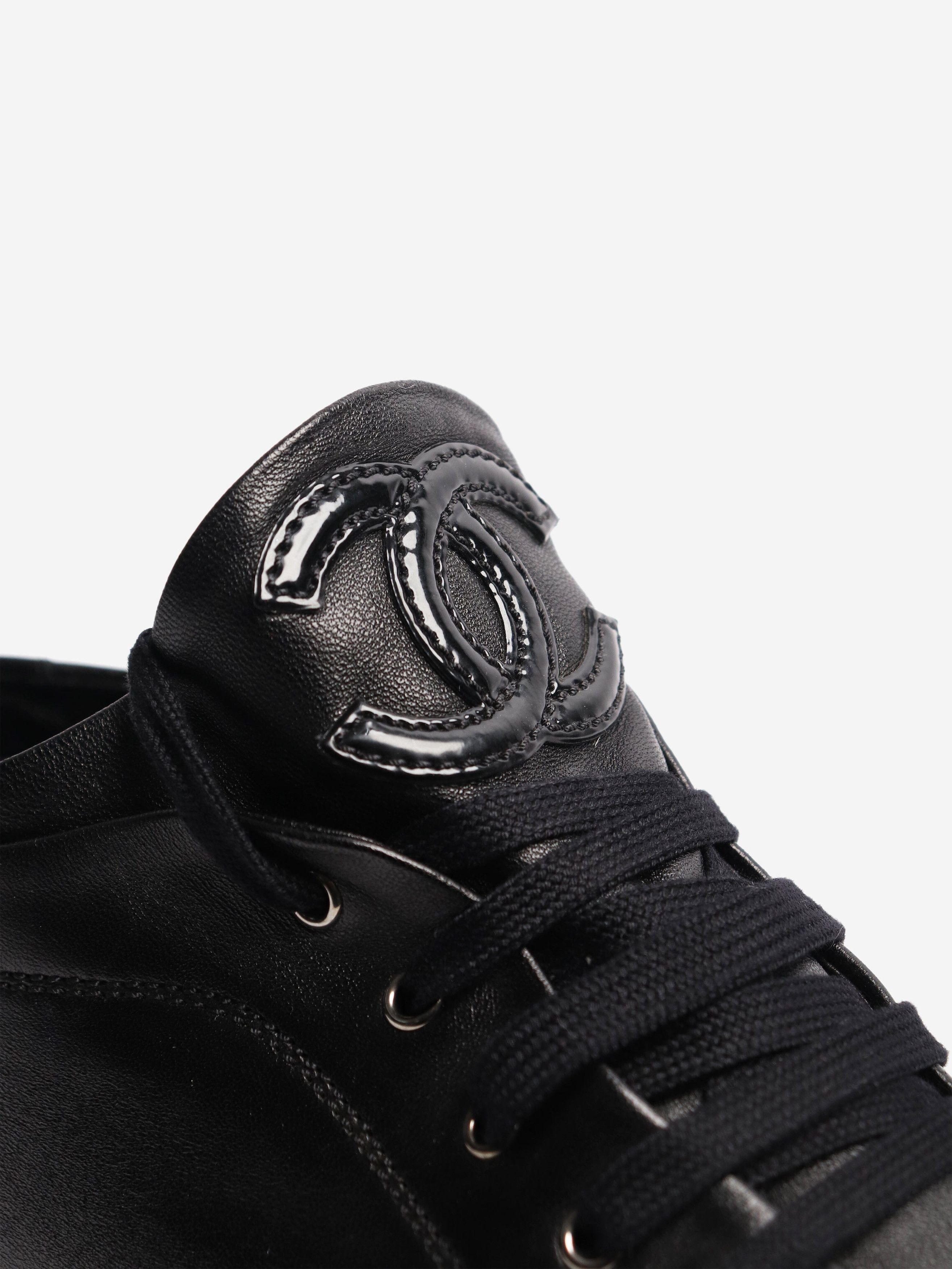 Chanel Black lace up trainers - EU 37.5 (UK 4.5) Size US 6 / IT 36 - 4 Thumbnail