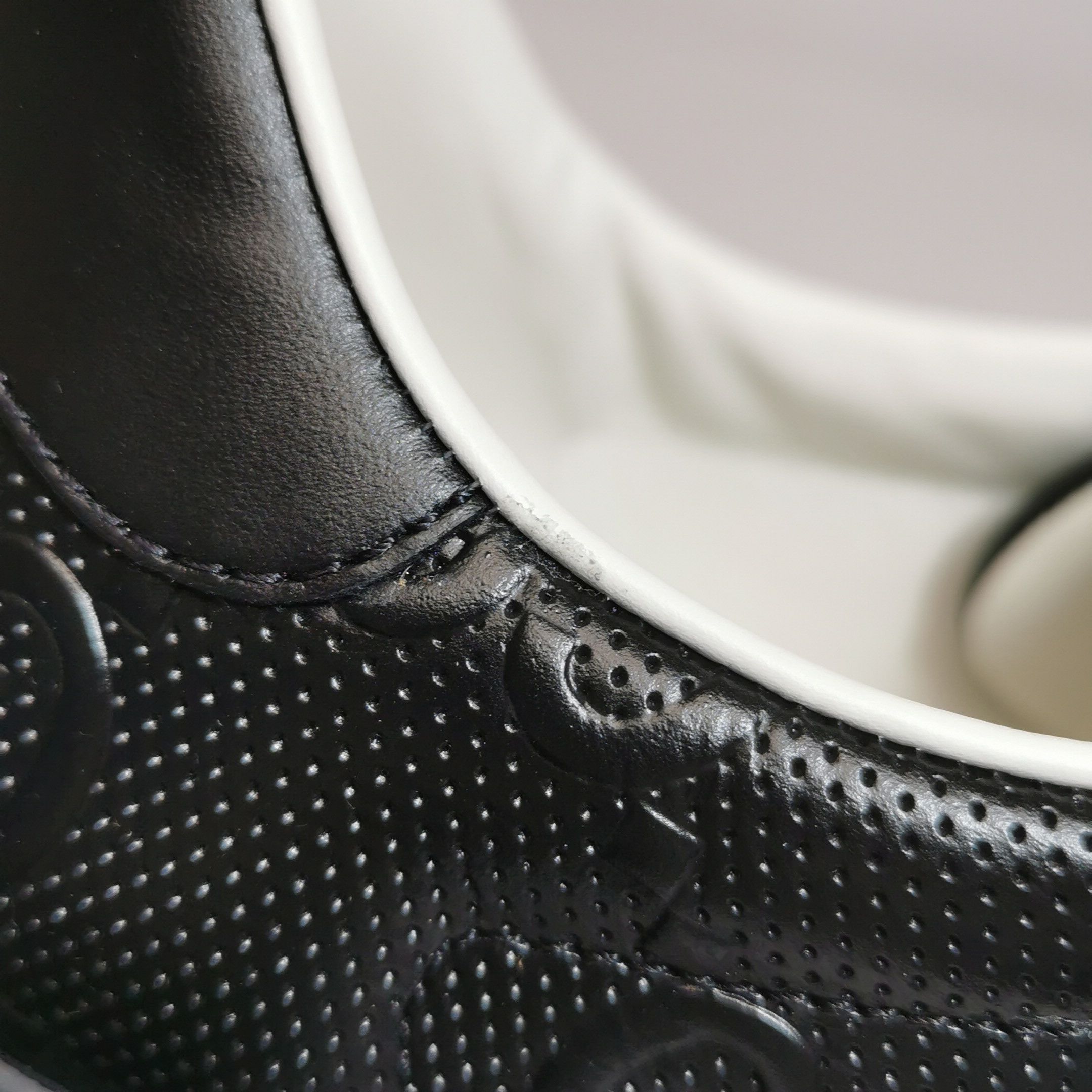 Gucci Gucci Perforated GG Ace Sneakers 47 Size US 14 / EU 47 - 8 Thumbnail