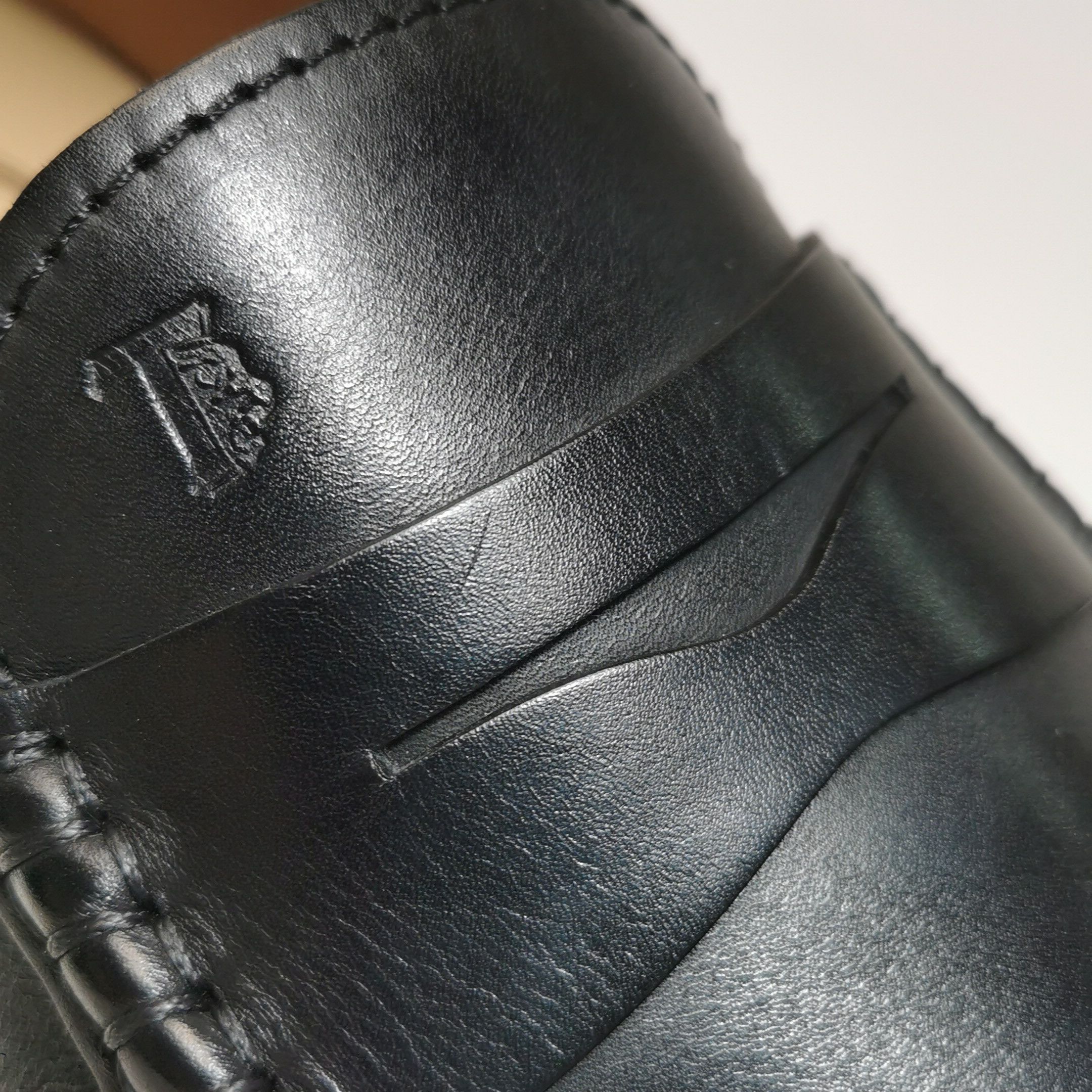 Tod's Tod's T Logo Leather Loafers EU 41 Size US 8 / EU 41 - 10 Thumbnail
