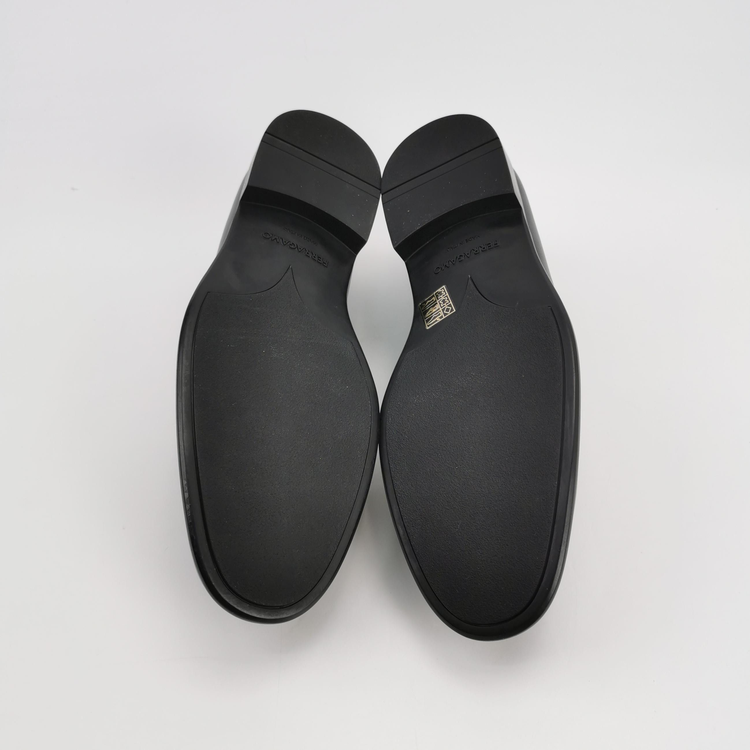 Salvatore Ferragamo Salvatore Ferragamo Gancini Leather Loafers EU 40 Size US 7 / EU 40 - 5 Thumbnail