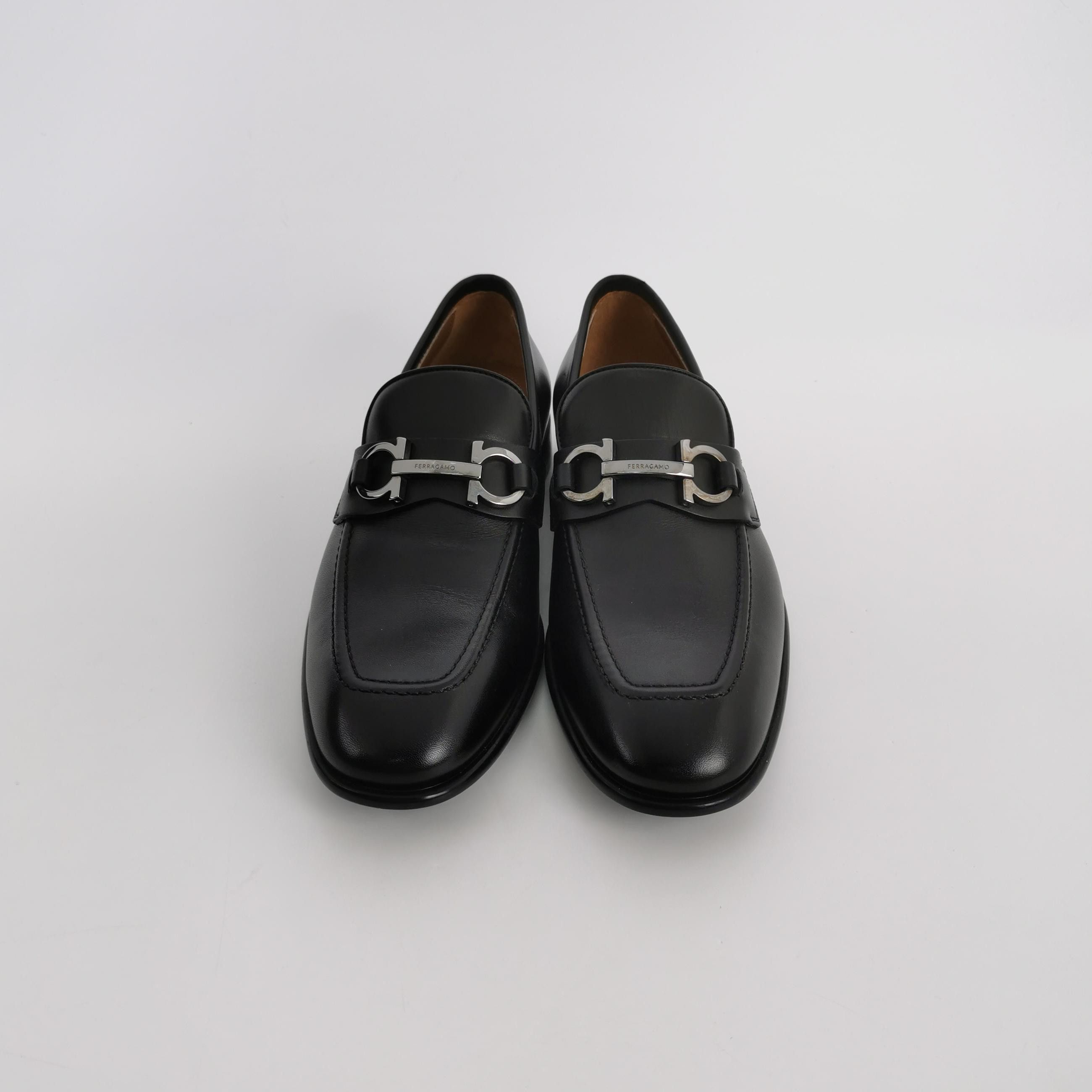 Salvatore Ferragamo Salvatore Ferragamo Gancini Leather Loafers EU 40 Size US 7 / EU 40 - 3 Thumbnail