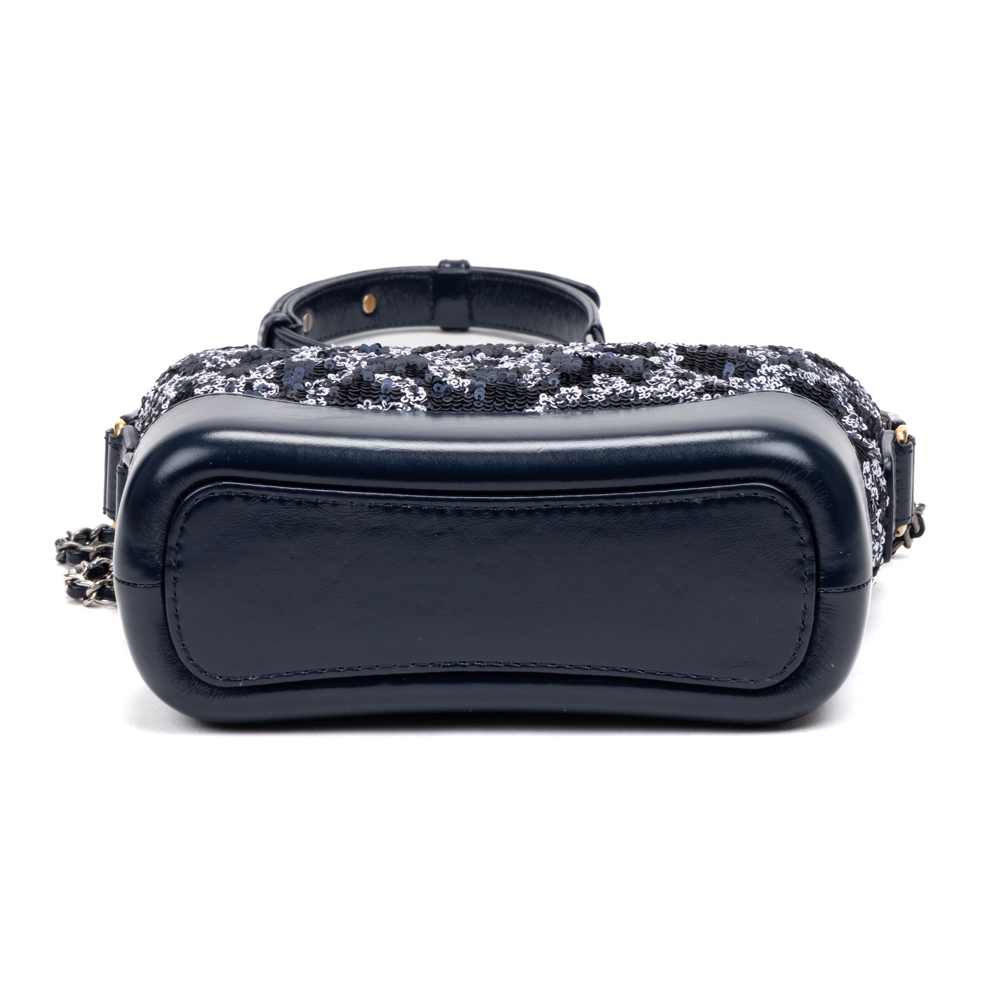 Chanel Gabrielle Hobo Logo Motif Small Size ONE SIZE - 6 Thumbnail
