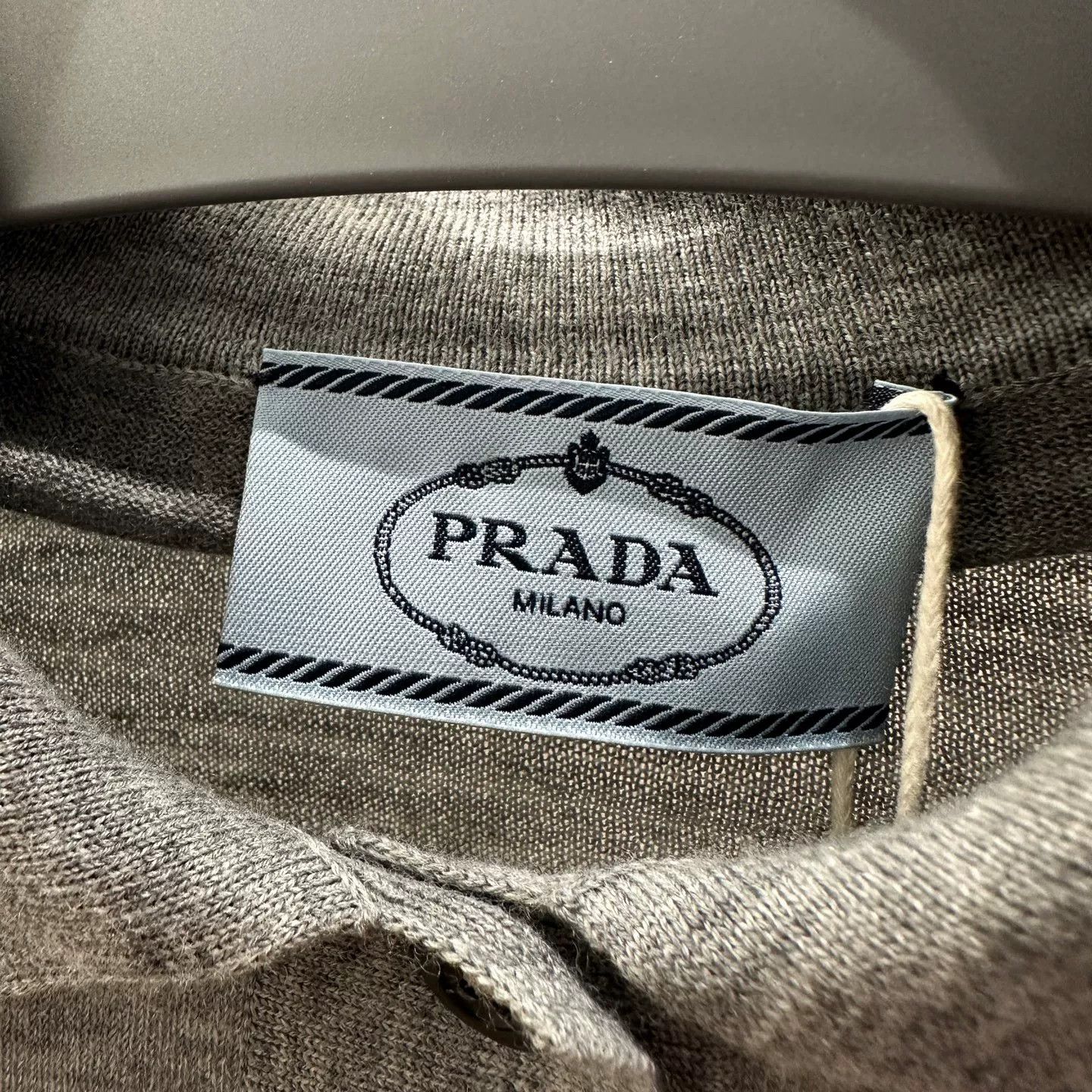 Prada Prada Embroidered T-Shirt it_40 Women Size S / US 4 / IT 40 - 3 Thumbnail