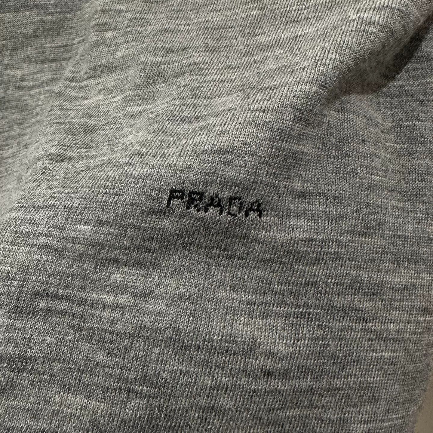 Prada Prada Embroidered T-Shirt it_40 Women Size S / US 4 / IT 40 - 6 Thumbnail