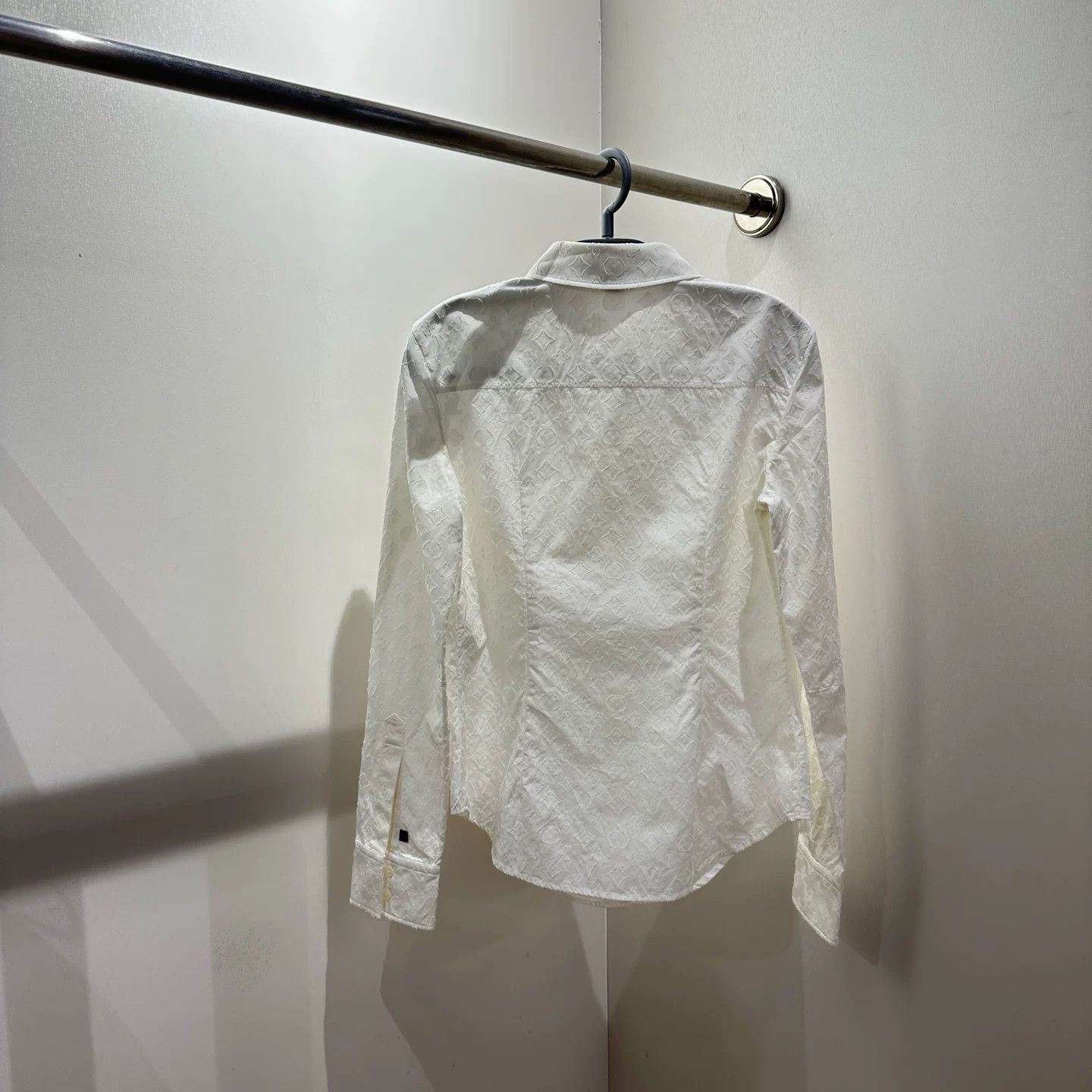 Louis Vuitton Louis Vuitton T-Shirt it_36 Women Size XS / US 0-2 / IT 36-38 - 2 Thumbnail