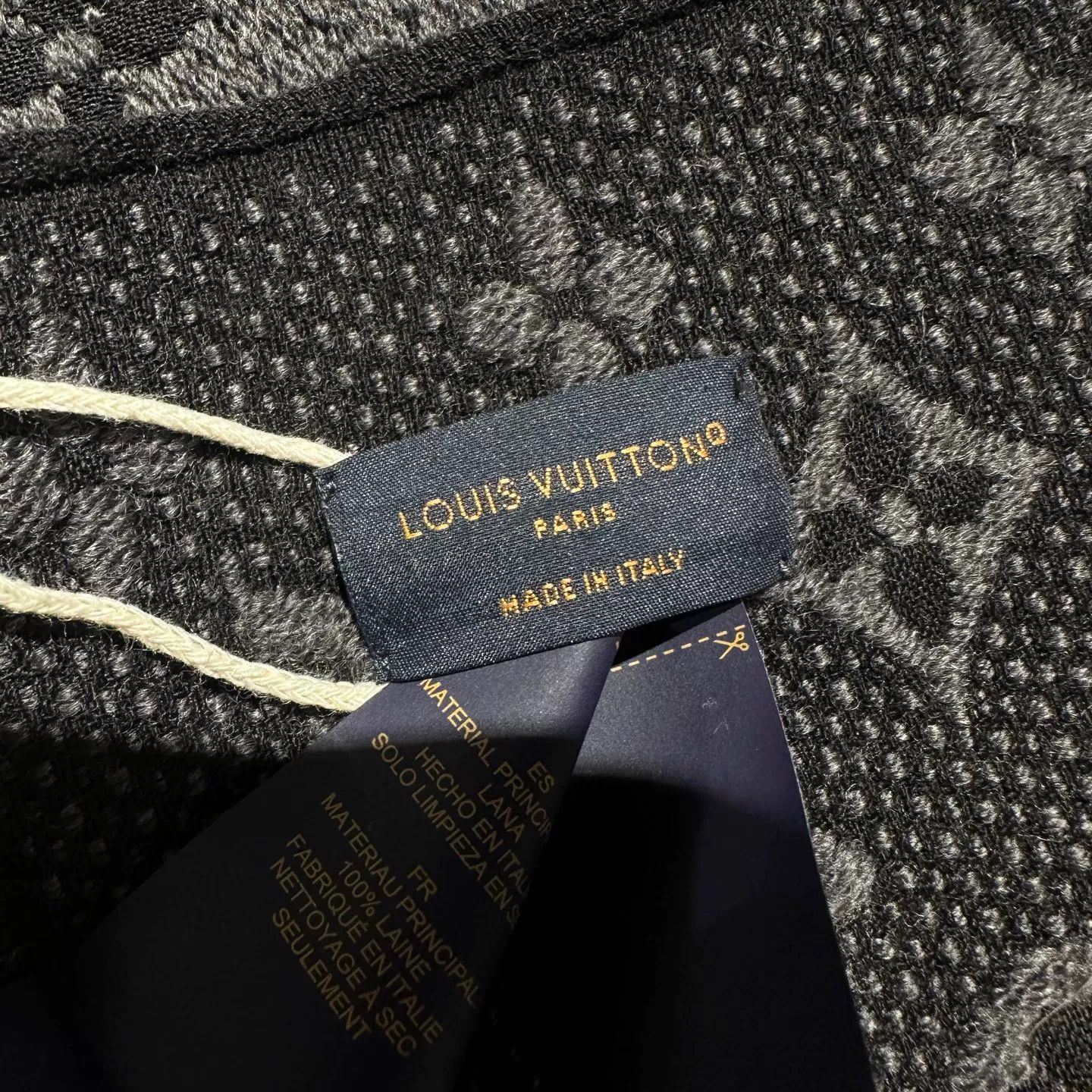 Louis Vuitton Louis Vuitton Scarf one size Men Size ONE SIZE - 3 Thumbnail