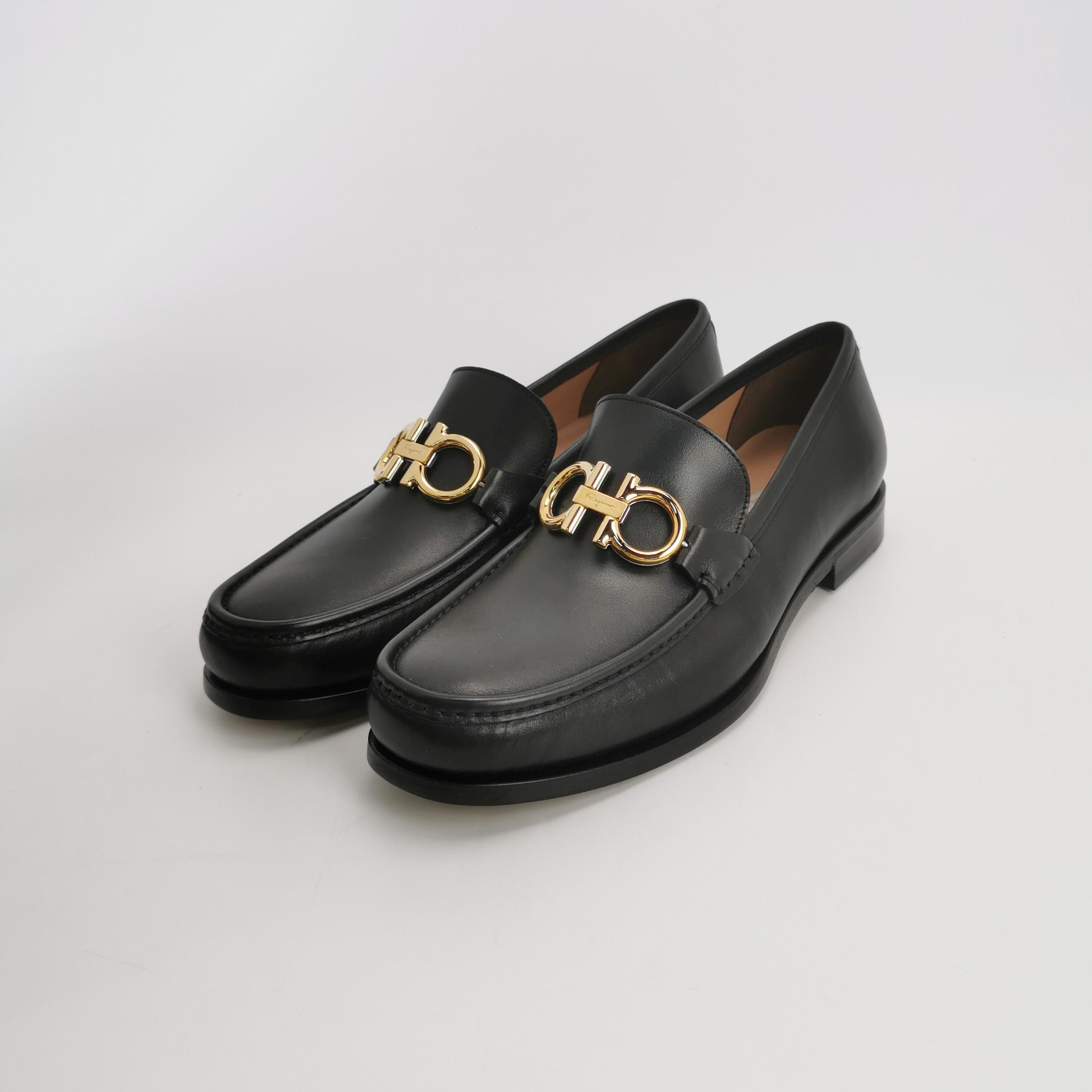 Salvatore Ferragamo Salvatore Ferragamo Gancini Leather Loafers US 9 Size US 9 / EU 42 - 2 Thumbnail