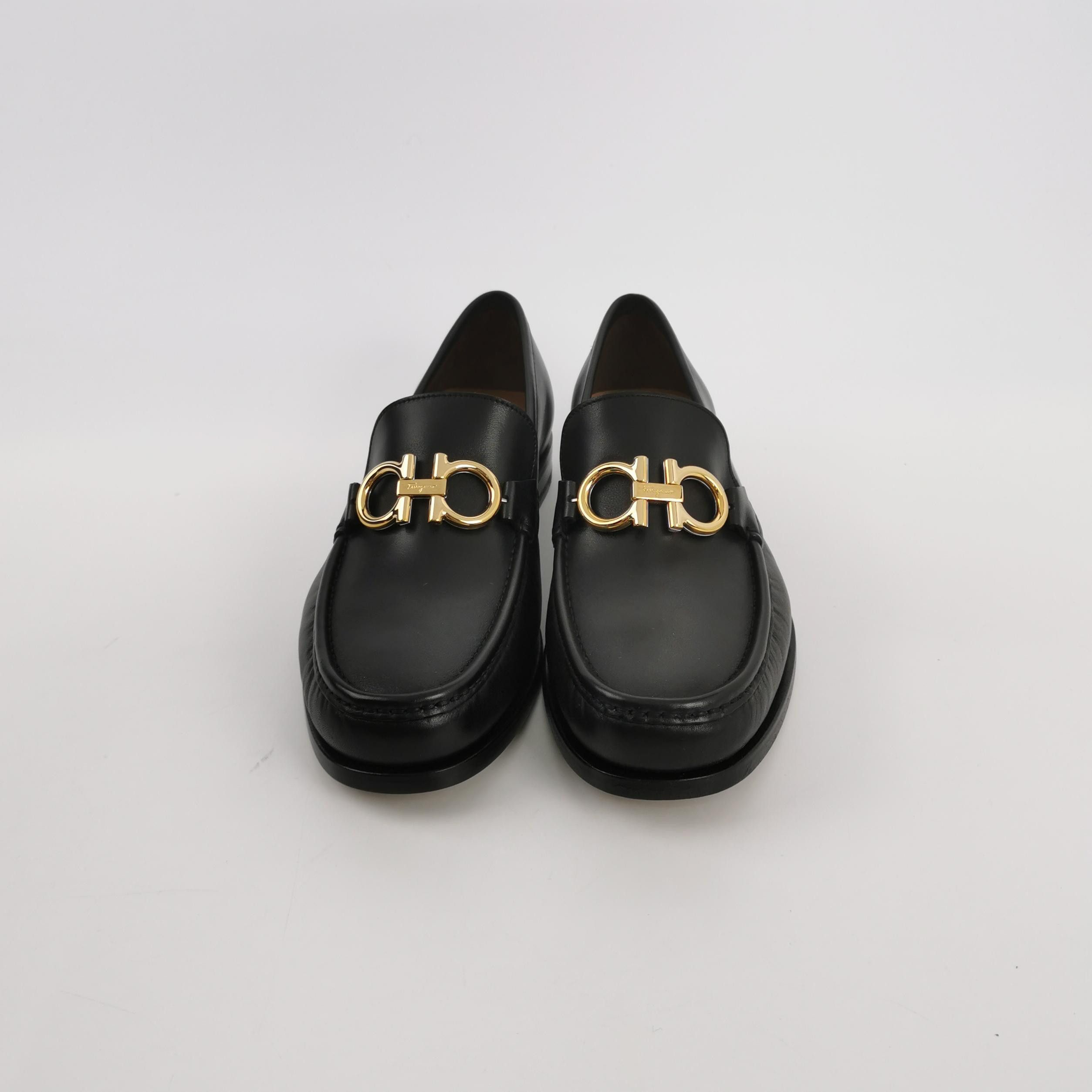 Salvatore Ferragamo Salvatore Ferragamo Gancini Leather Loafers US 9 Size US 9 / EU 42 - 3 Thumbnail
