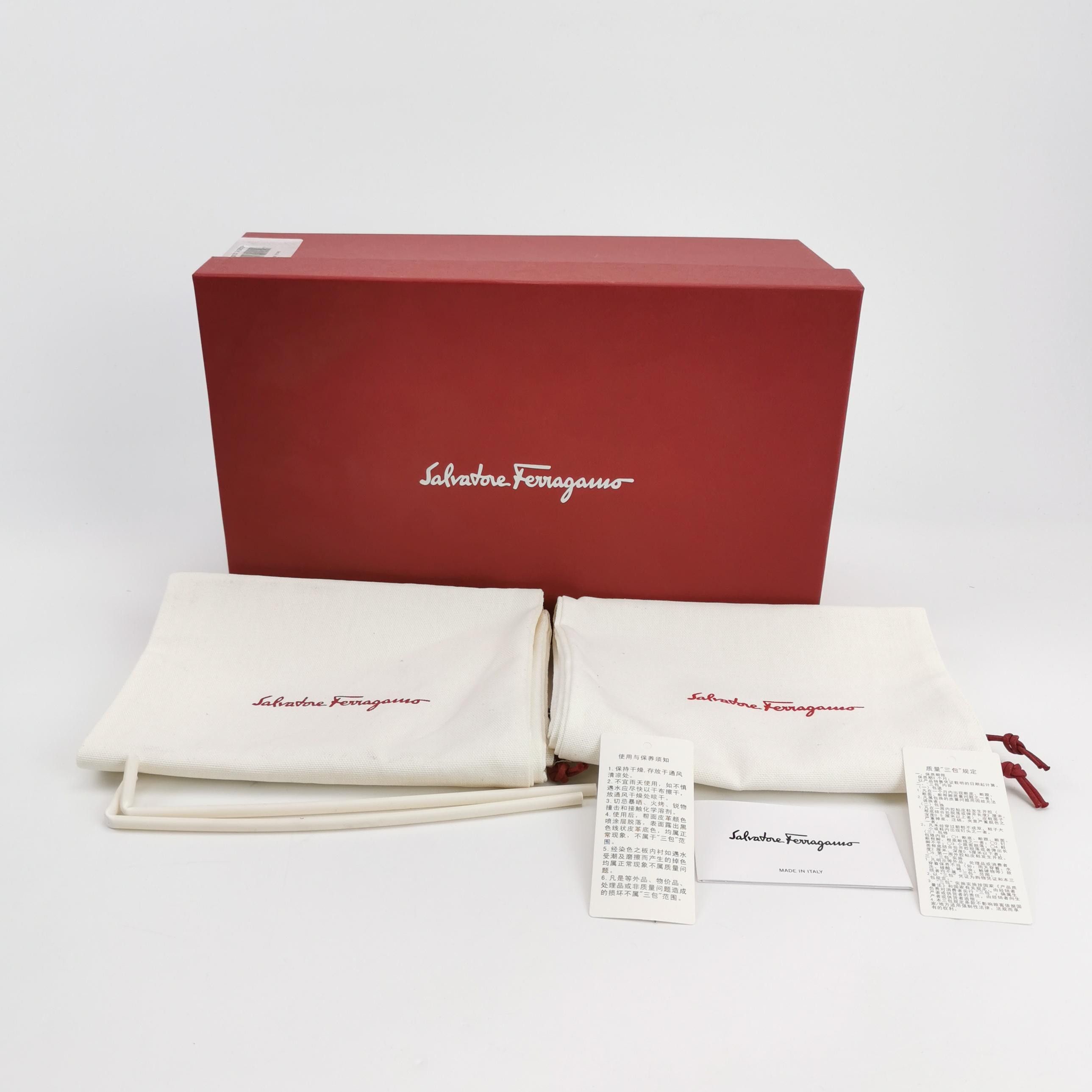 Salvatore Ferragamo Salvatore Ferragamo Gancini Leather Loafers US 9 Size US 9 / EU 42 - 6 Thumbnail