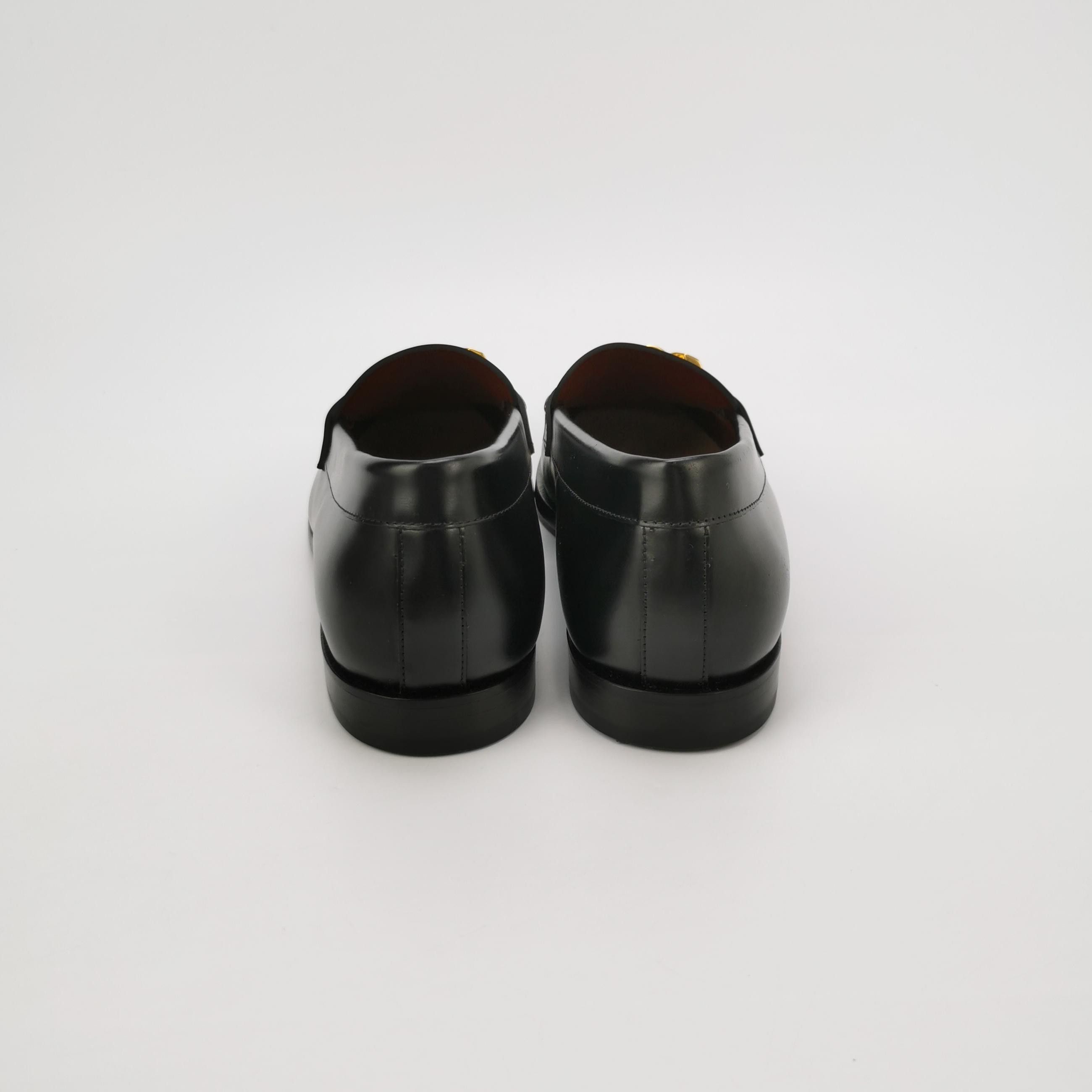 Valentino Valentino Metal V-Logo Leather Loafers Size 42.5 Size US 9 / EU 42 - 4 Thumbnail