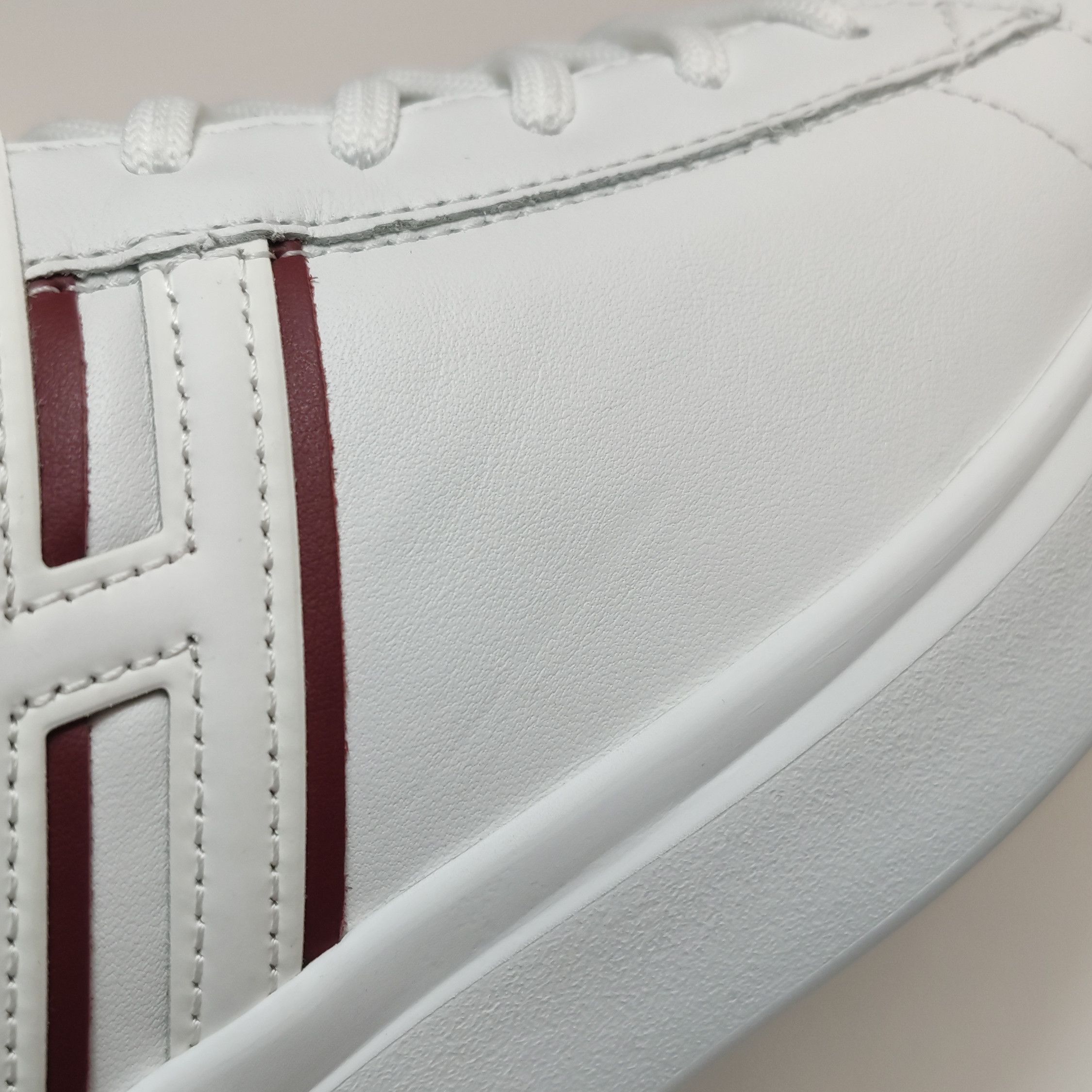 Hogan Hogan H-Stripe Leather Sneakers EU 41 Size US 8 / EU 41 - 10 Thumbnail