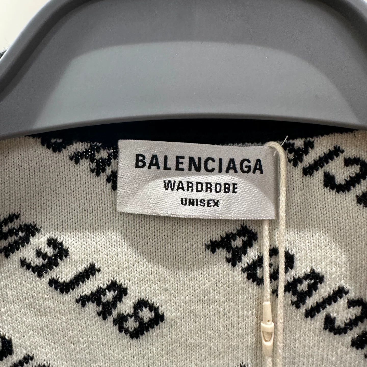 Balenciaga Balenciaga Sweater M Women Size M / US 6-8 / IT 42-44 - 3 Thumbnail