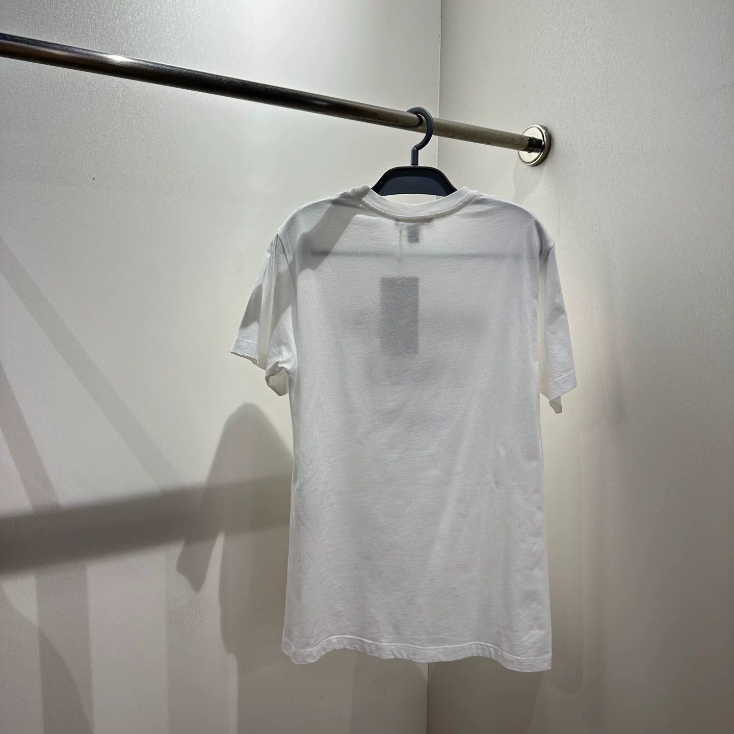 Louis Vuitton Louis Vuitton T-Shirt XL Women Size XL / US 12-14 / IT 48-50 - 2 Thumbnail