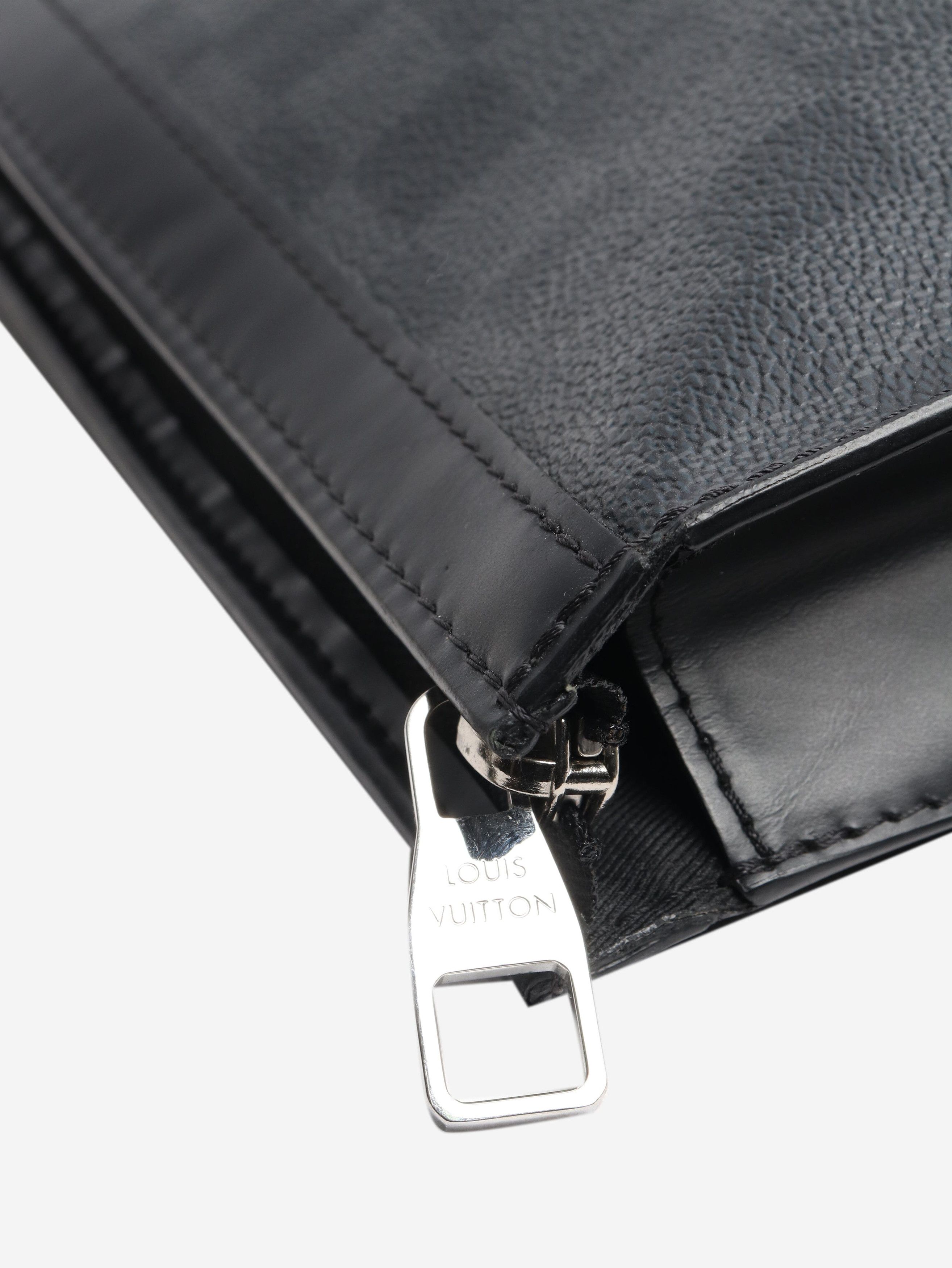 Louis Vuitton Black 2017 Damier Graphite motif pouch Size ONE SIZE - 5 Thumbnail