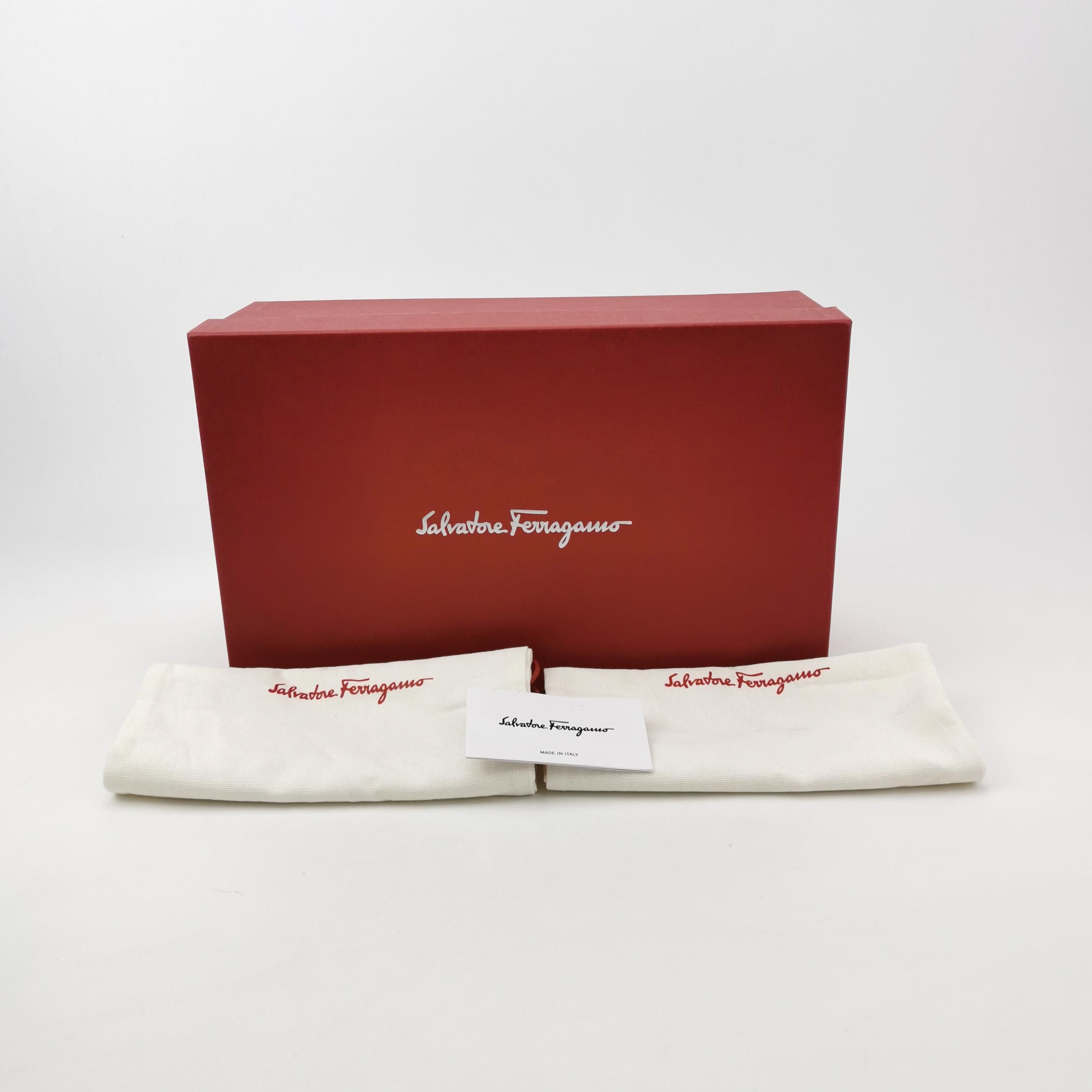 Salvatore Ferragamo Salvatore Ferragamo Gancini Leather Loafers 40 Size US 7 / EU 40 - 6 Thumbnail