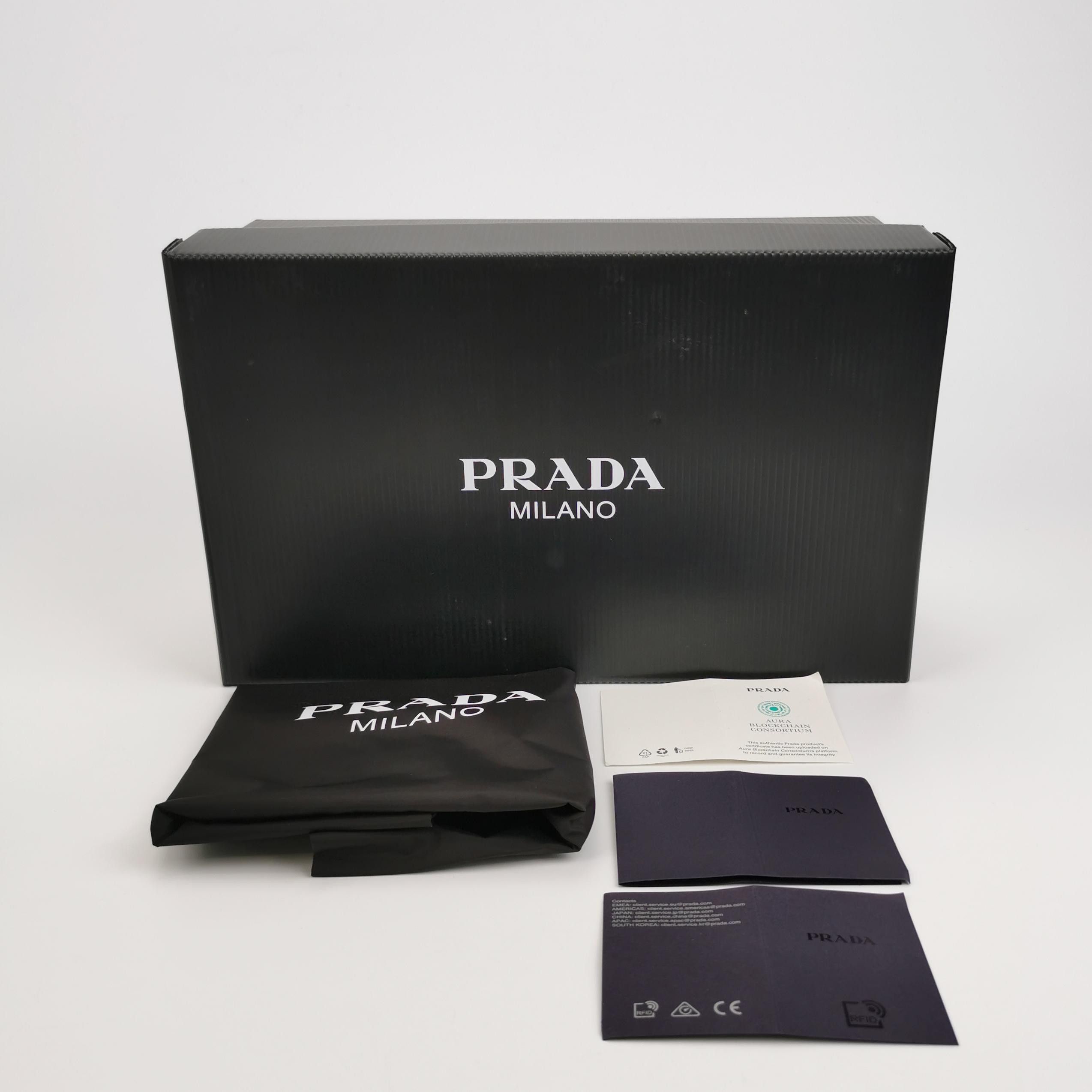 Prada Prada Downtown Gray White Leather Sneakers 40 Size US 7 / EU 40 - 6 Thumbnail