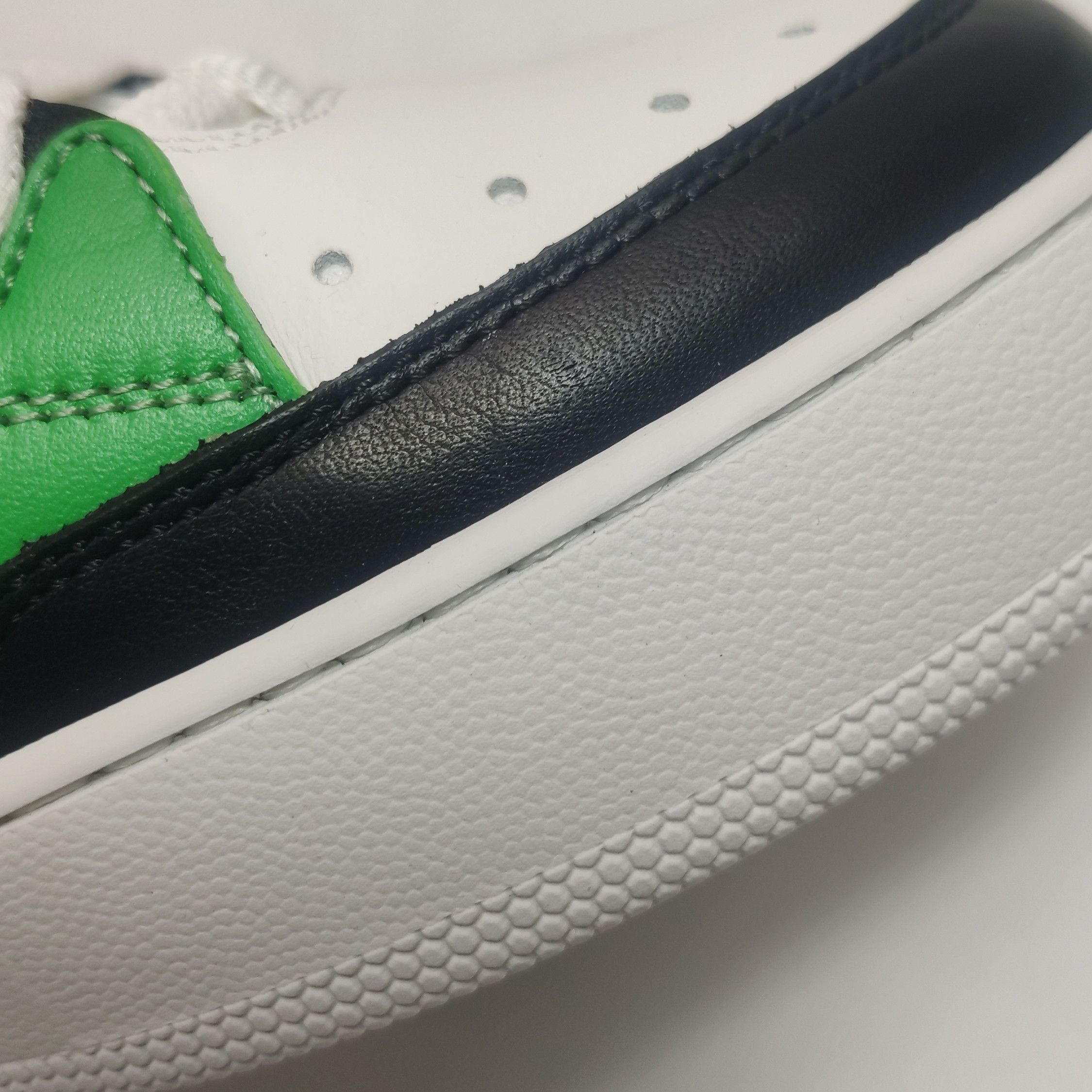 Sergio Rossi Sergio Rossi Tri-Color Leather Sneakers 39 Size US 6 / EU 39 - 7 Thumbnail