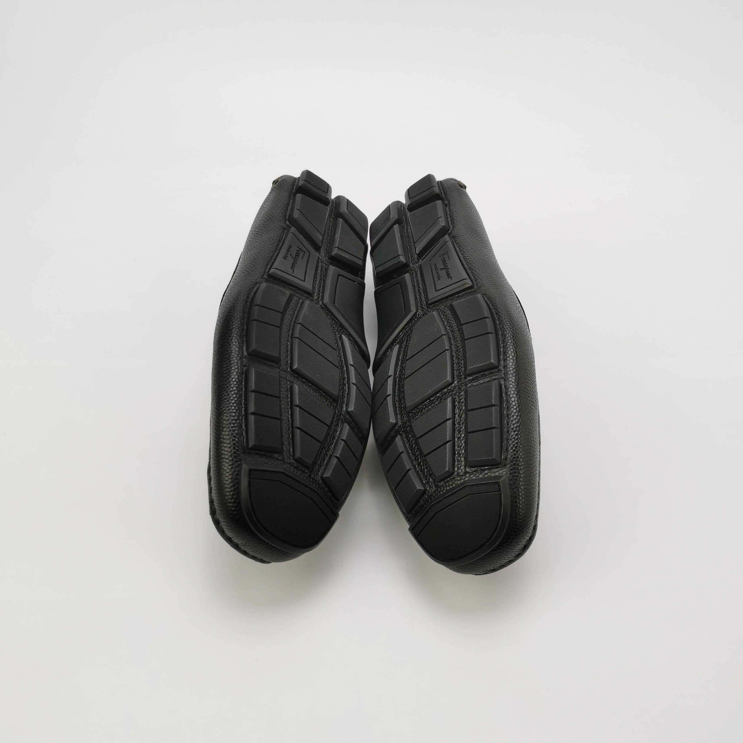 Salvatore Ferragamo Salvatore Ferragamo Gancini Leather Loafers 41 Size US 8 / EU 41 - 5 Thumbnail