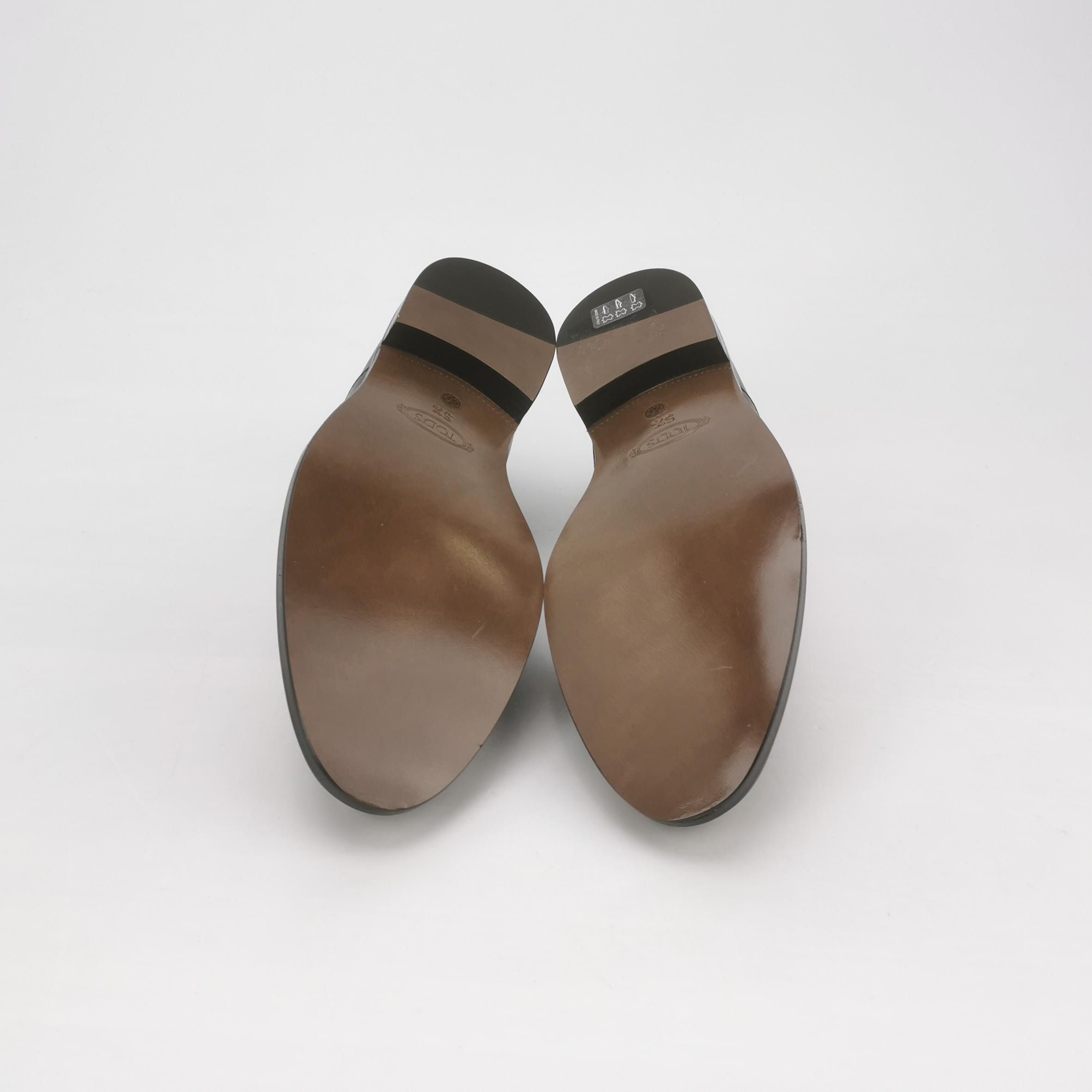 Tod's Tod's Cap Toe Leather Oxfords EU 39.5 Size US 6 / EU 39 - 5 Thumbnail